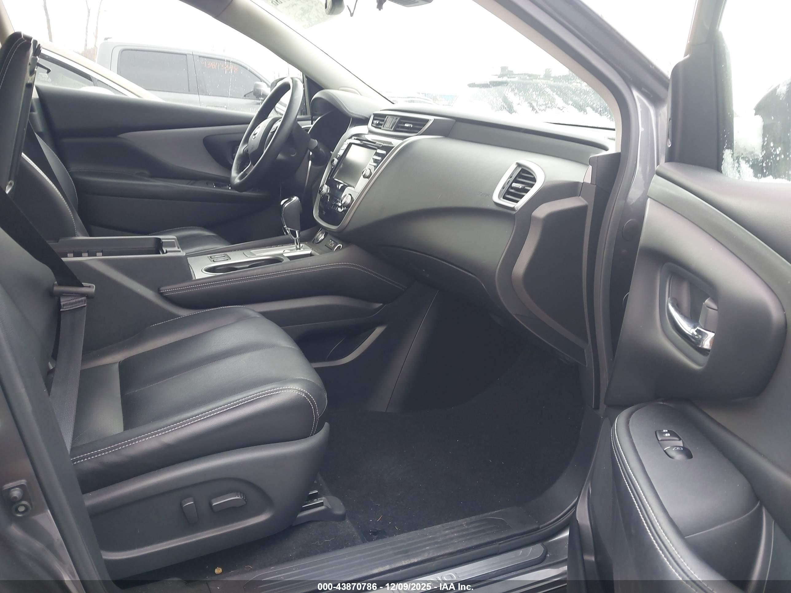 NISSAN MURANO image 5
