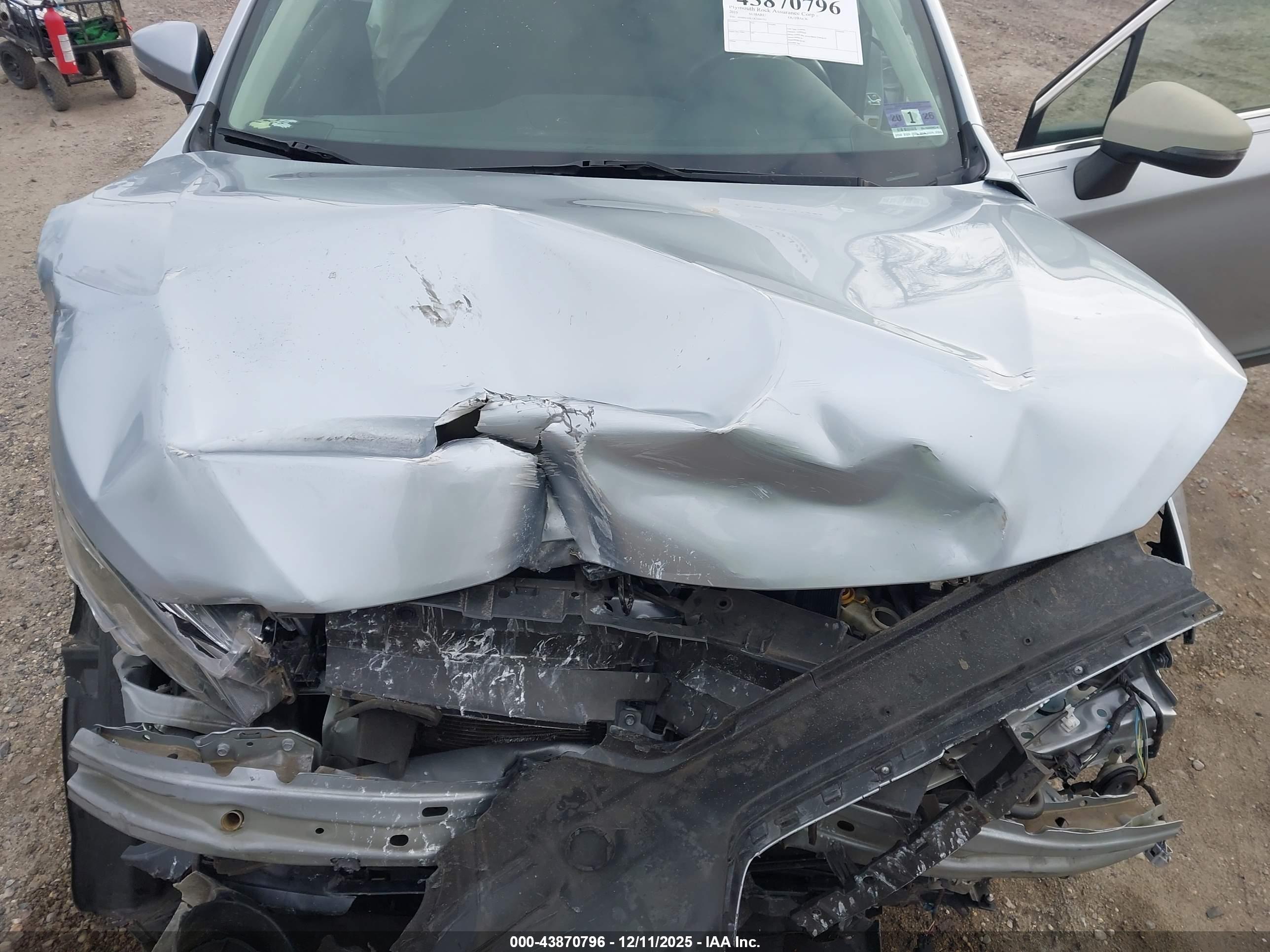 SUBARU OUTBACK image 10