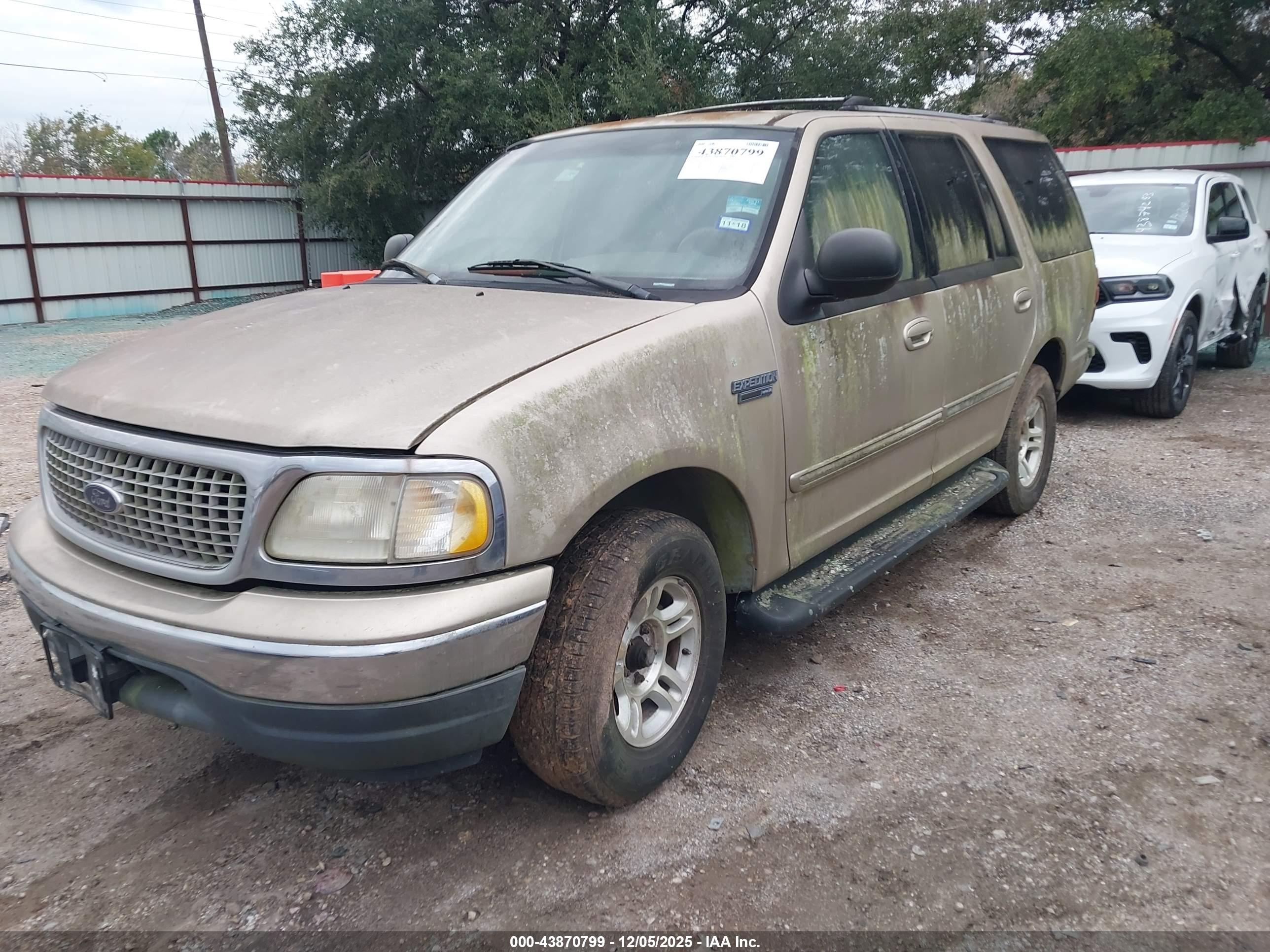FORD EXPEDITION image 2