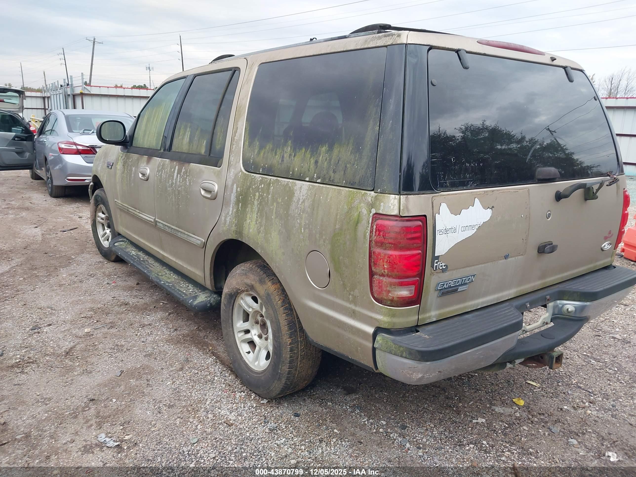 FORD EXPEDITION image 3