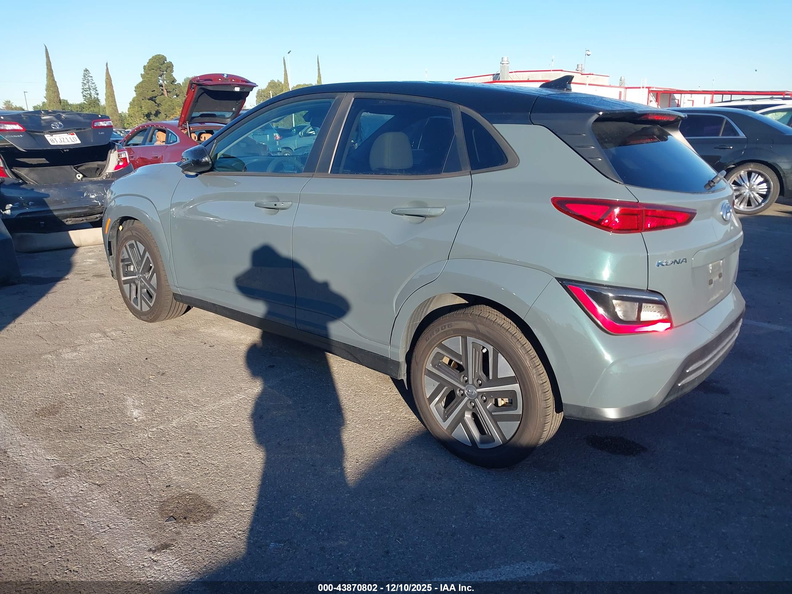 HYUNDAI KONA image 3