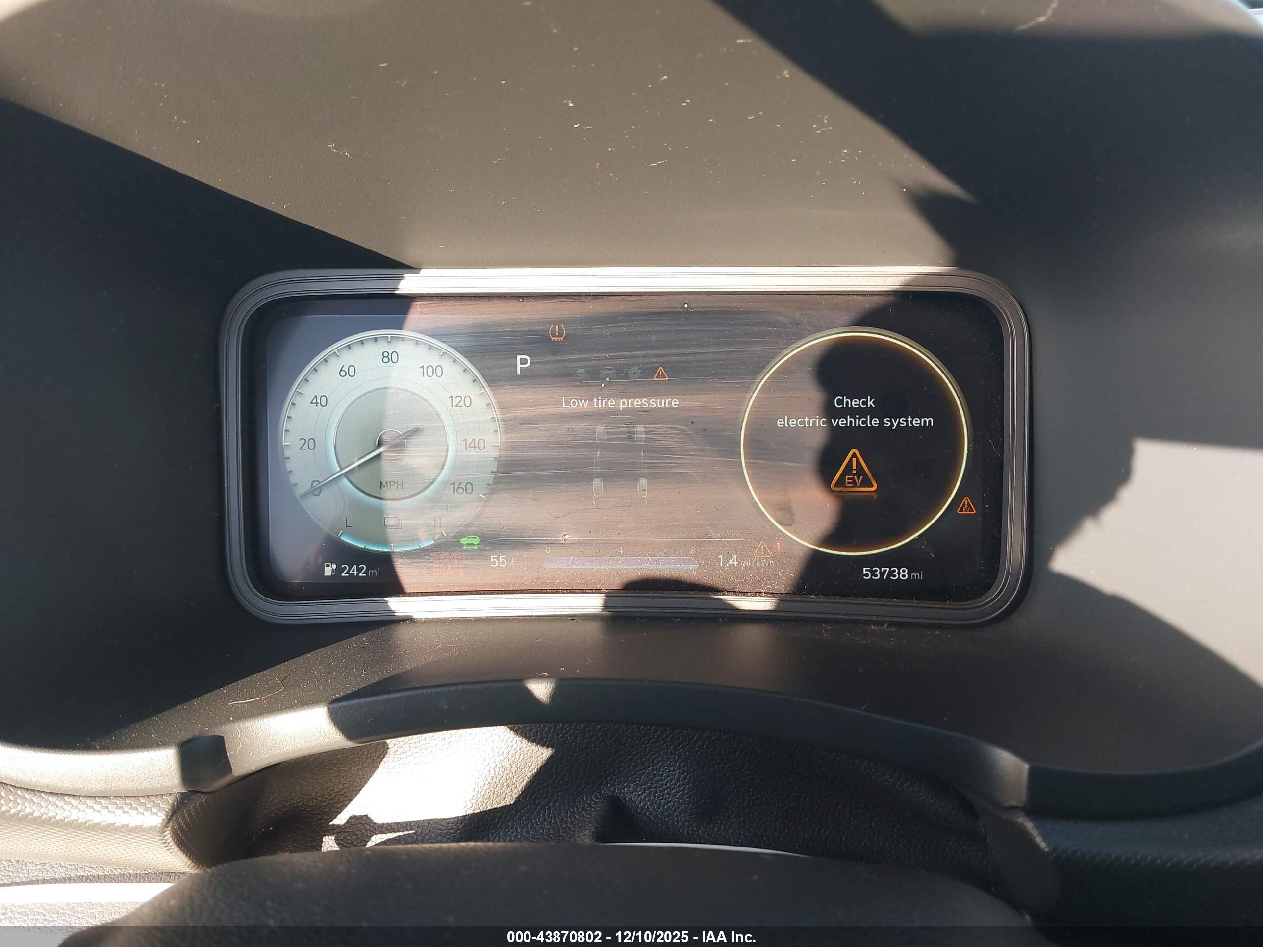 HYUNDAI KONA image 7