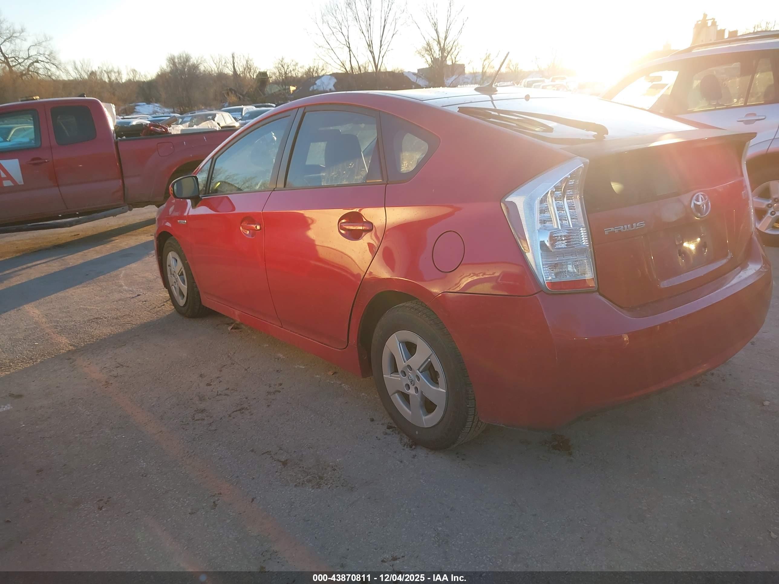 TOYOTA PRIUS image 3