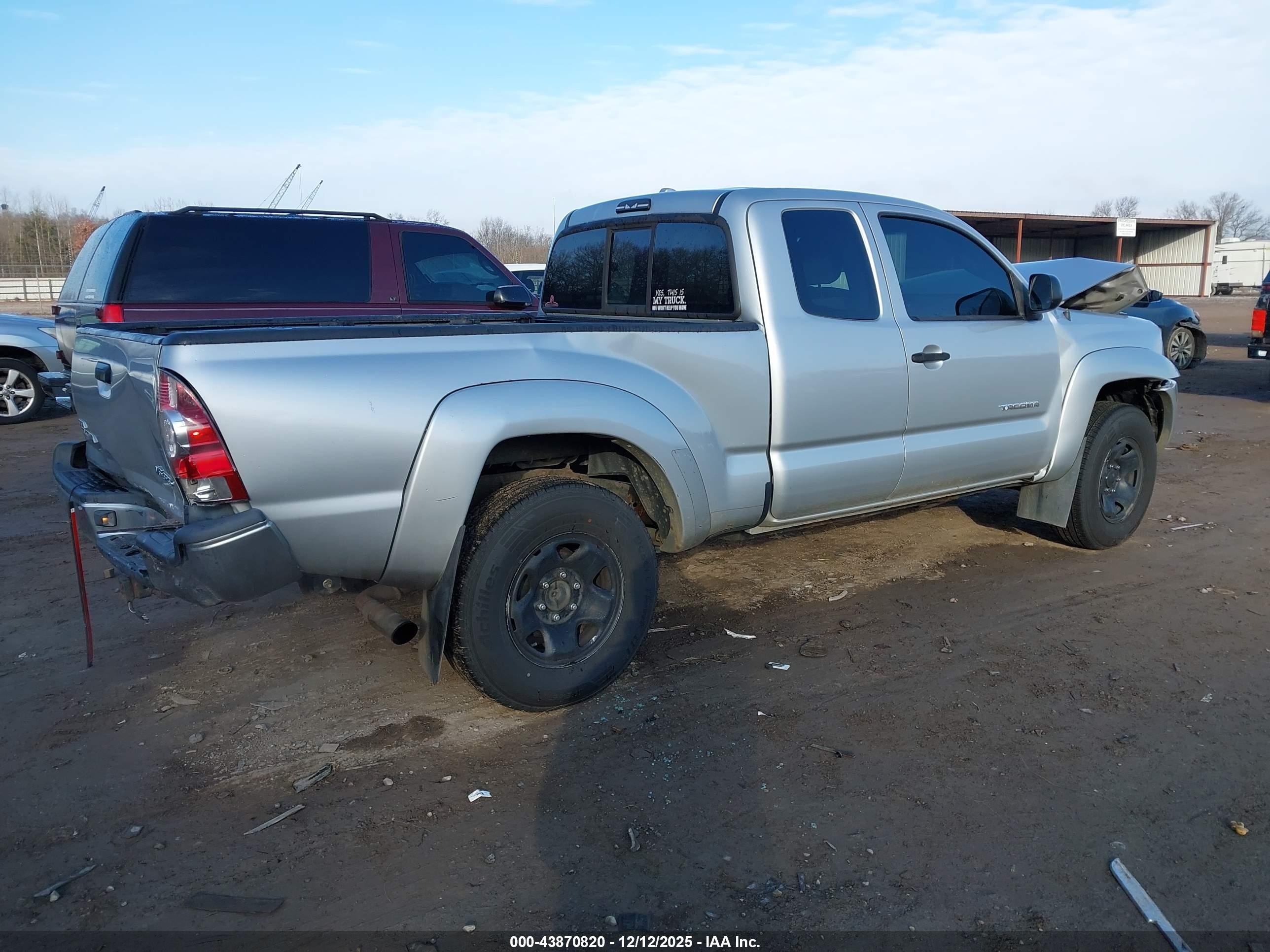 TOYOTA TACOMA image 4