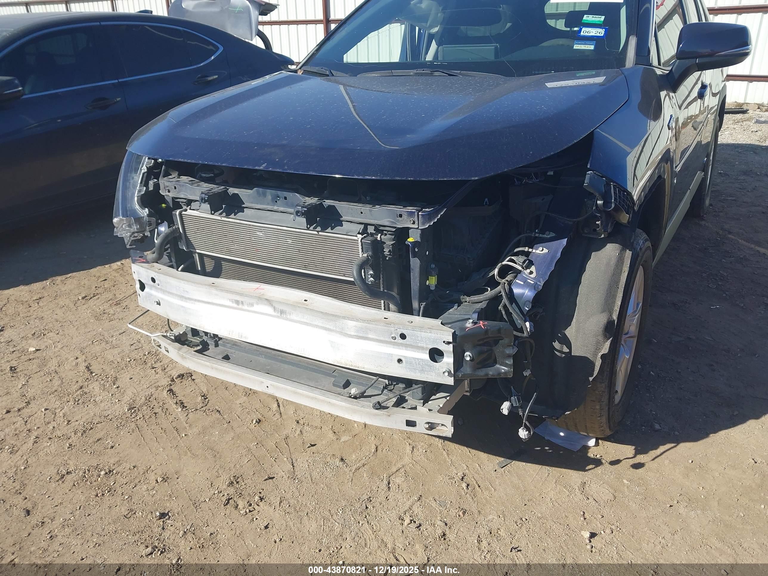 TOYOTA RAV4 image 6