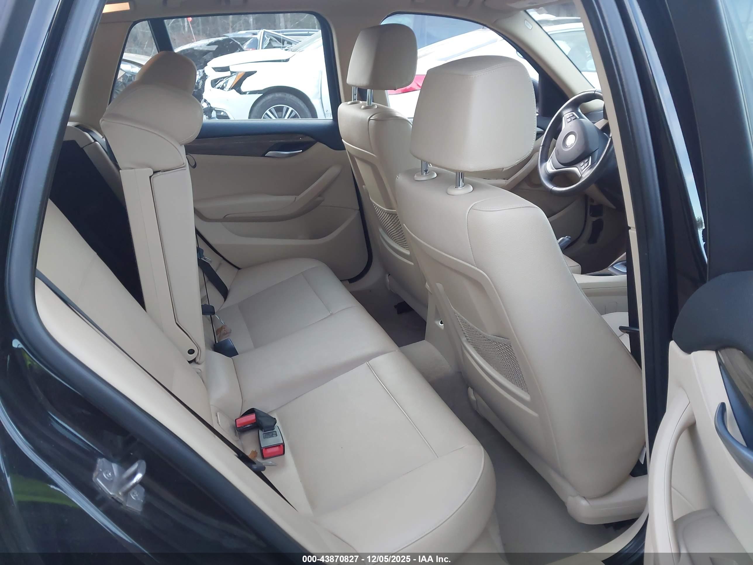 BMW X1 image 8