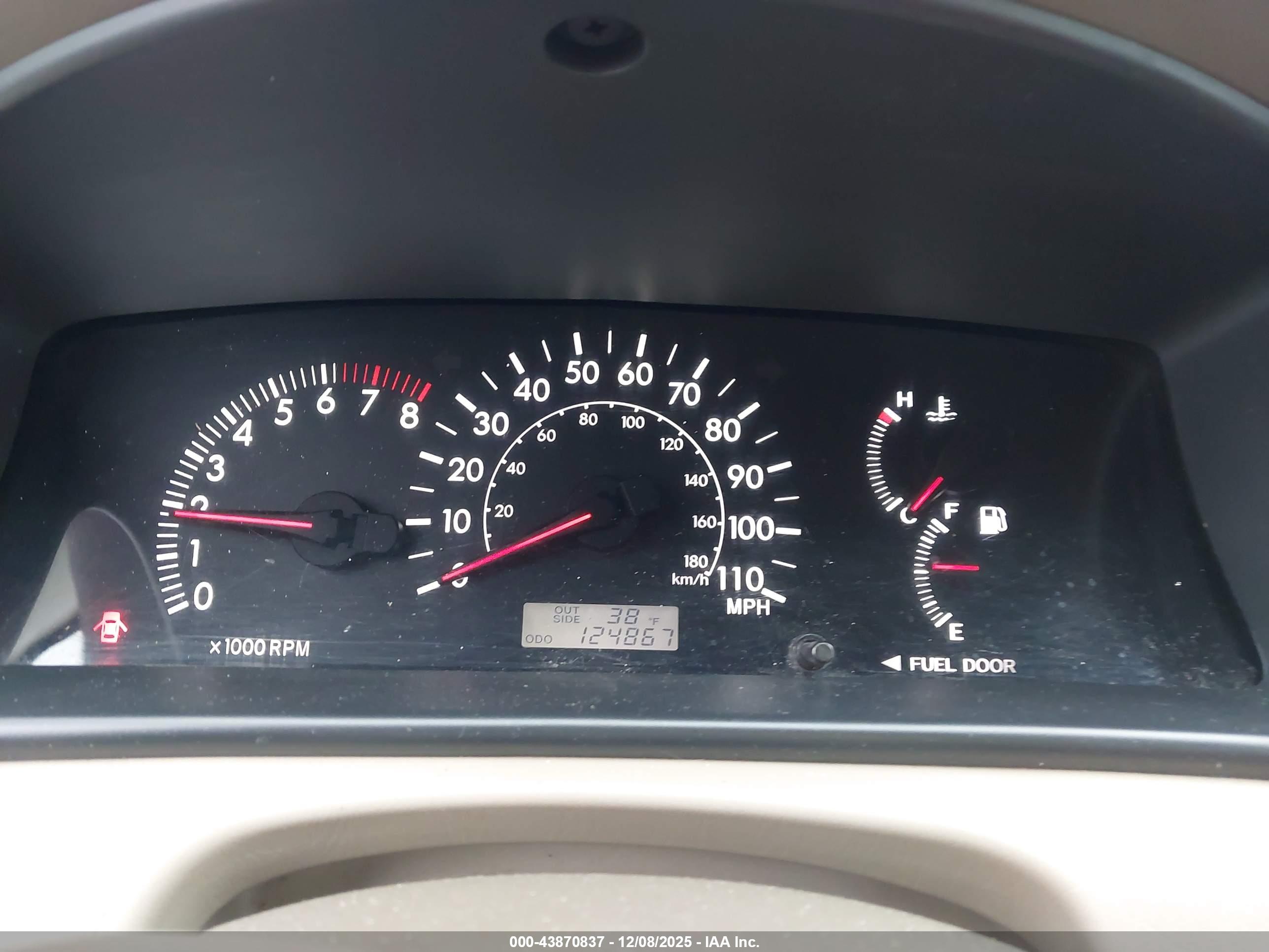 TOYOTA COROLLA image 7