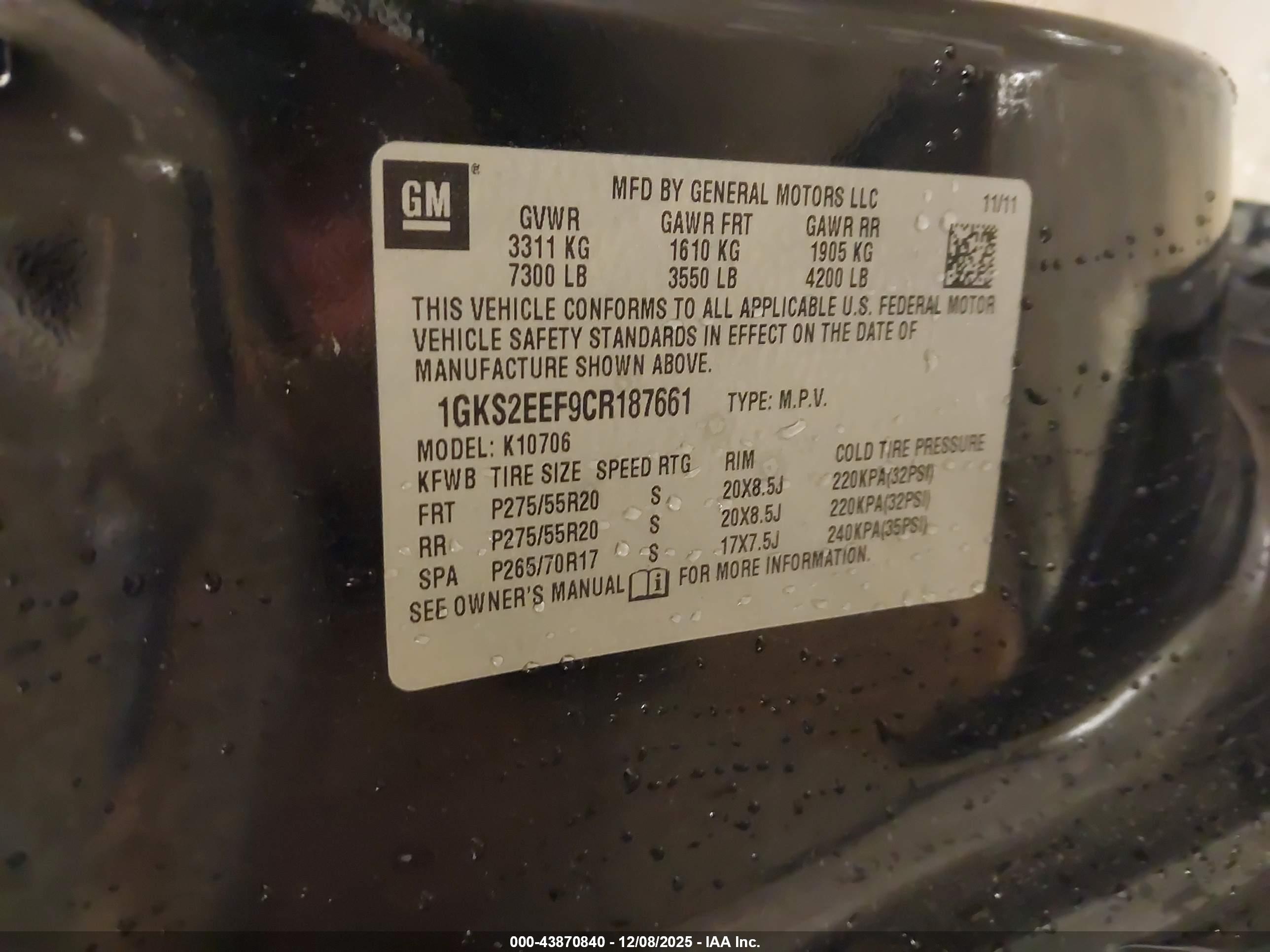 GMC YUKON image 9