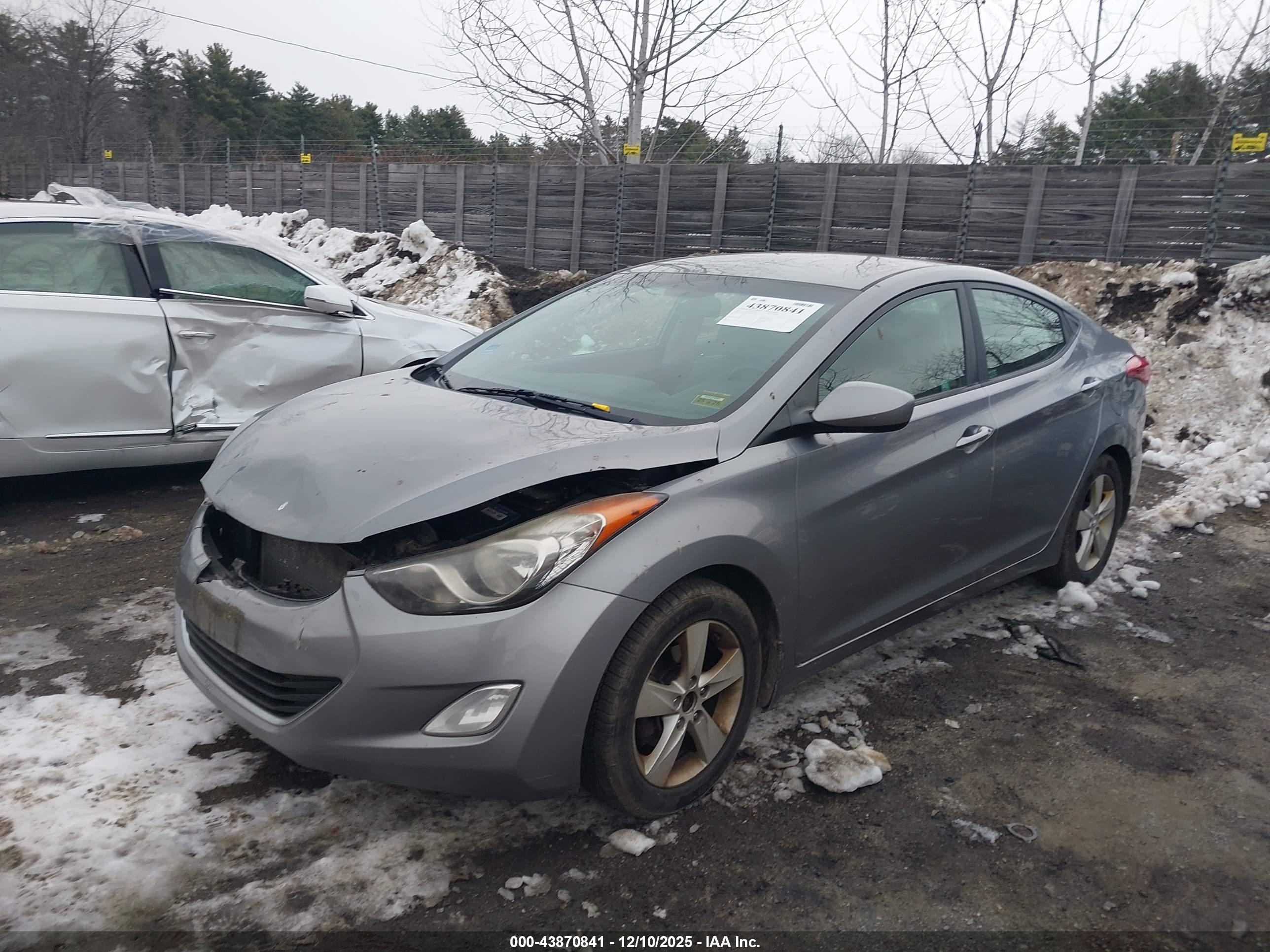 HYUNDAI ELANTRA image 2