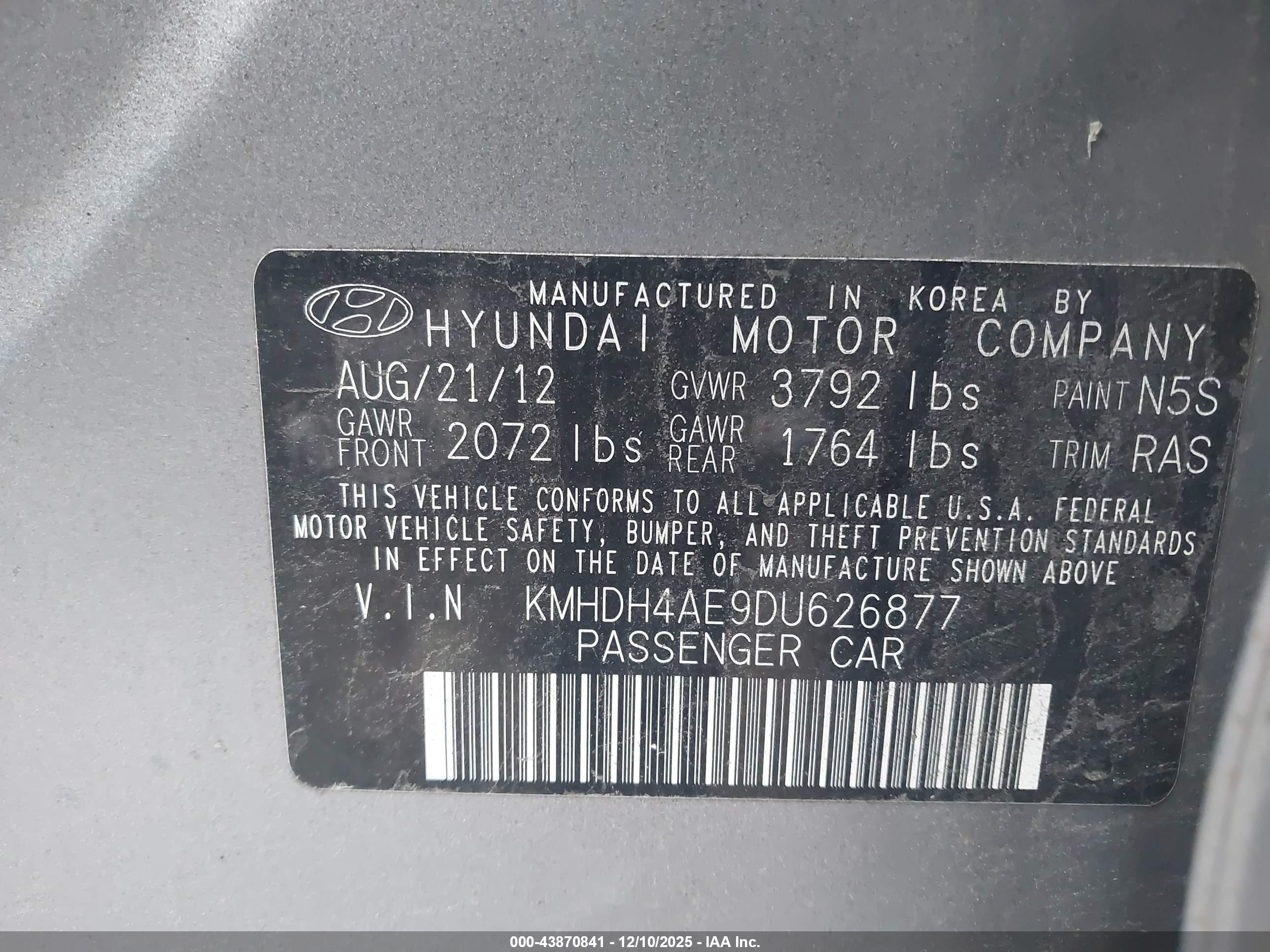 HYUNDAI ELANTRA image 9