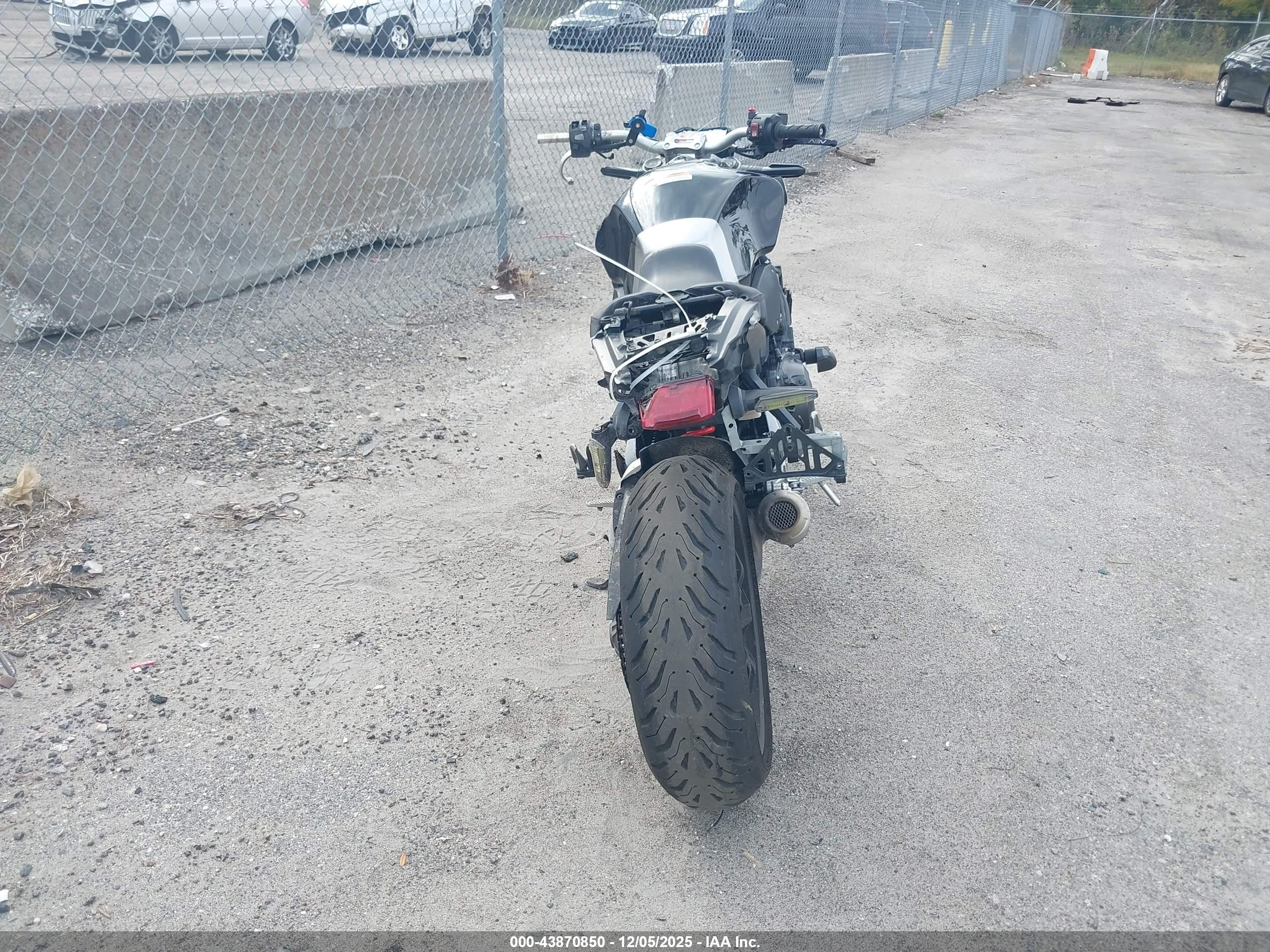 HONDA CB1000 image 6