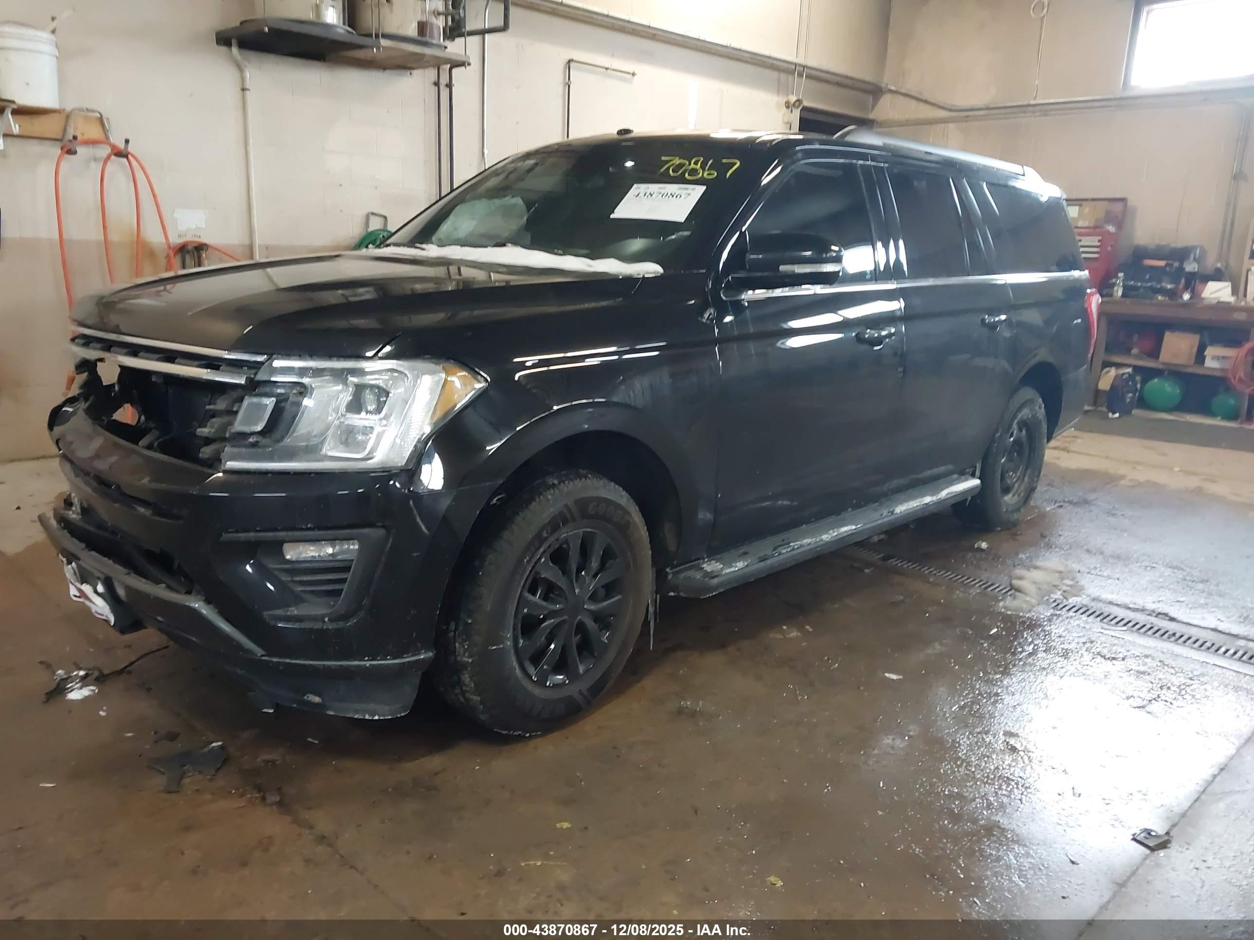 FORD EXPEDITION image 2