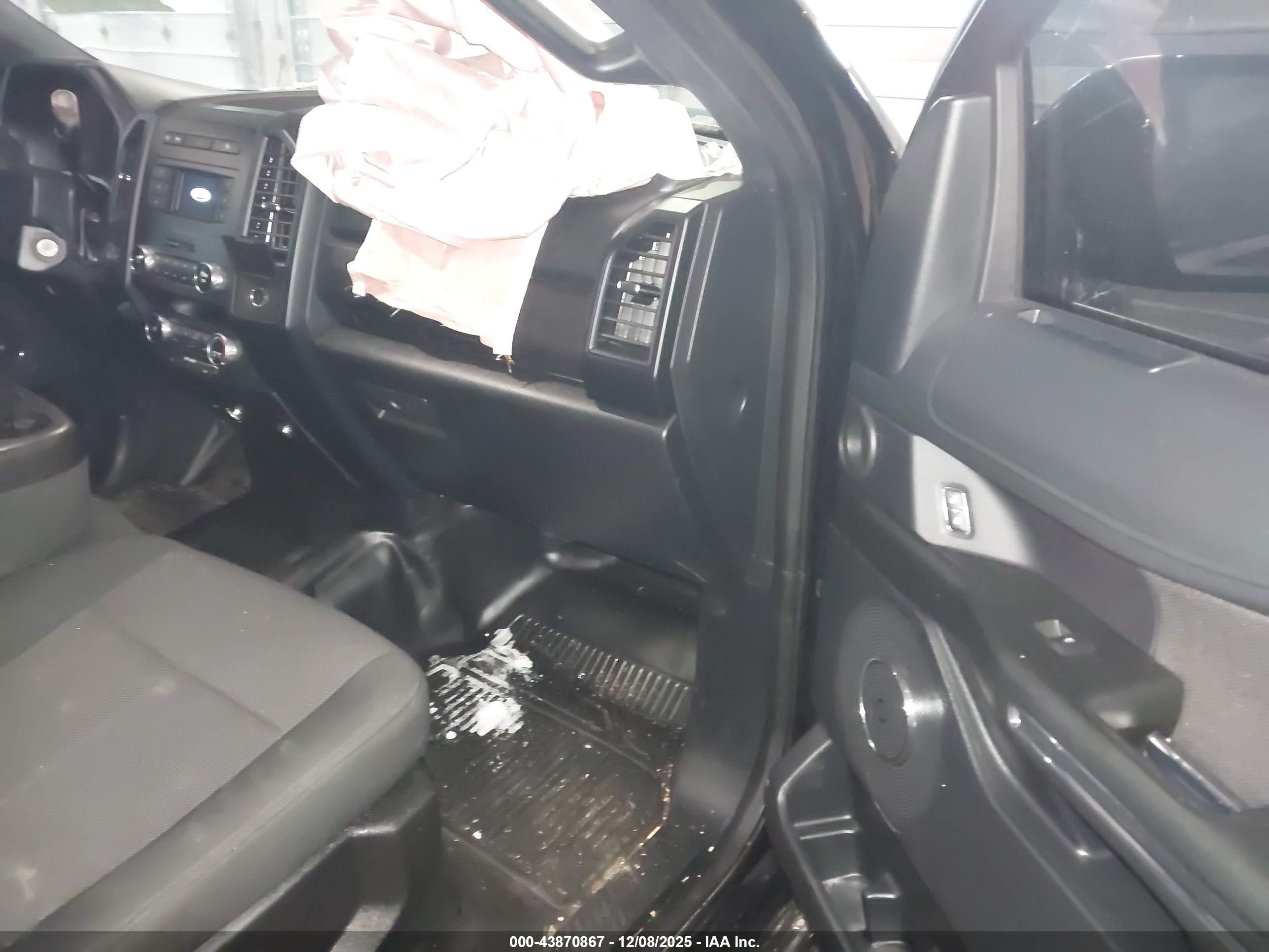 FORD EXPEDITION image 5