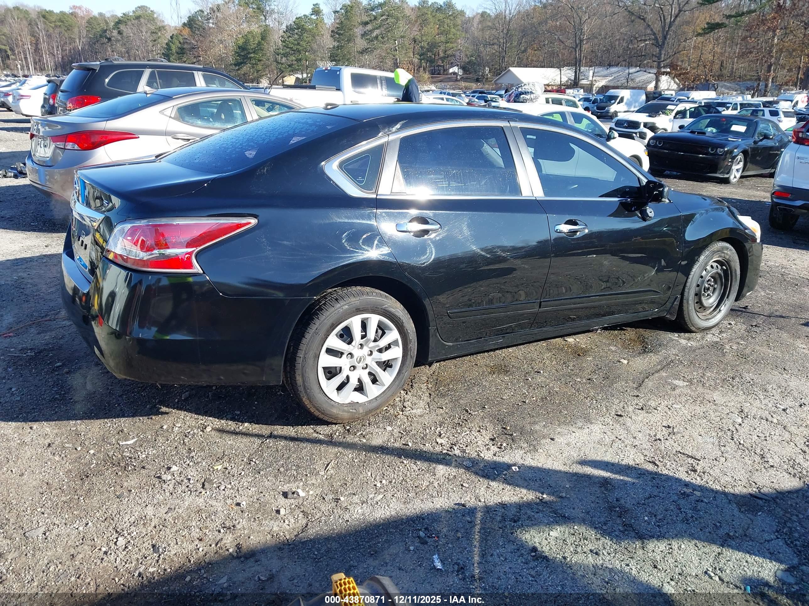 NISSAN ALTIMA image 4