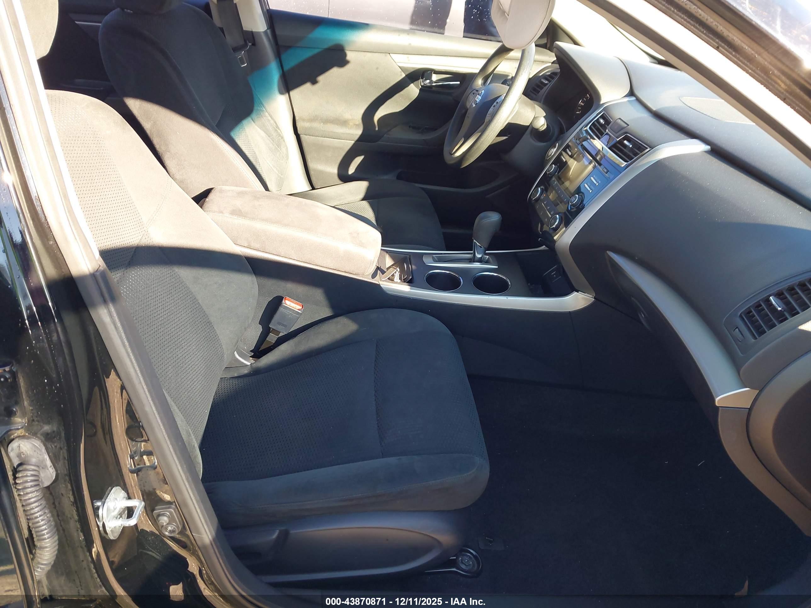 NISSAN ALTIMA image 5