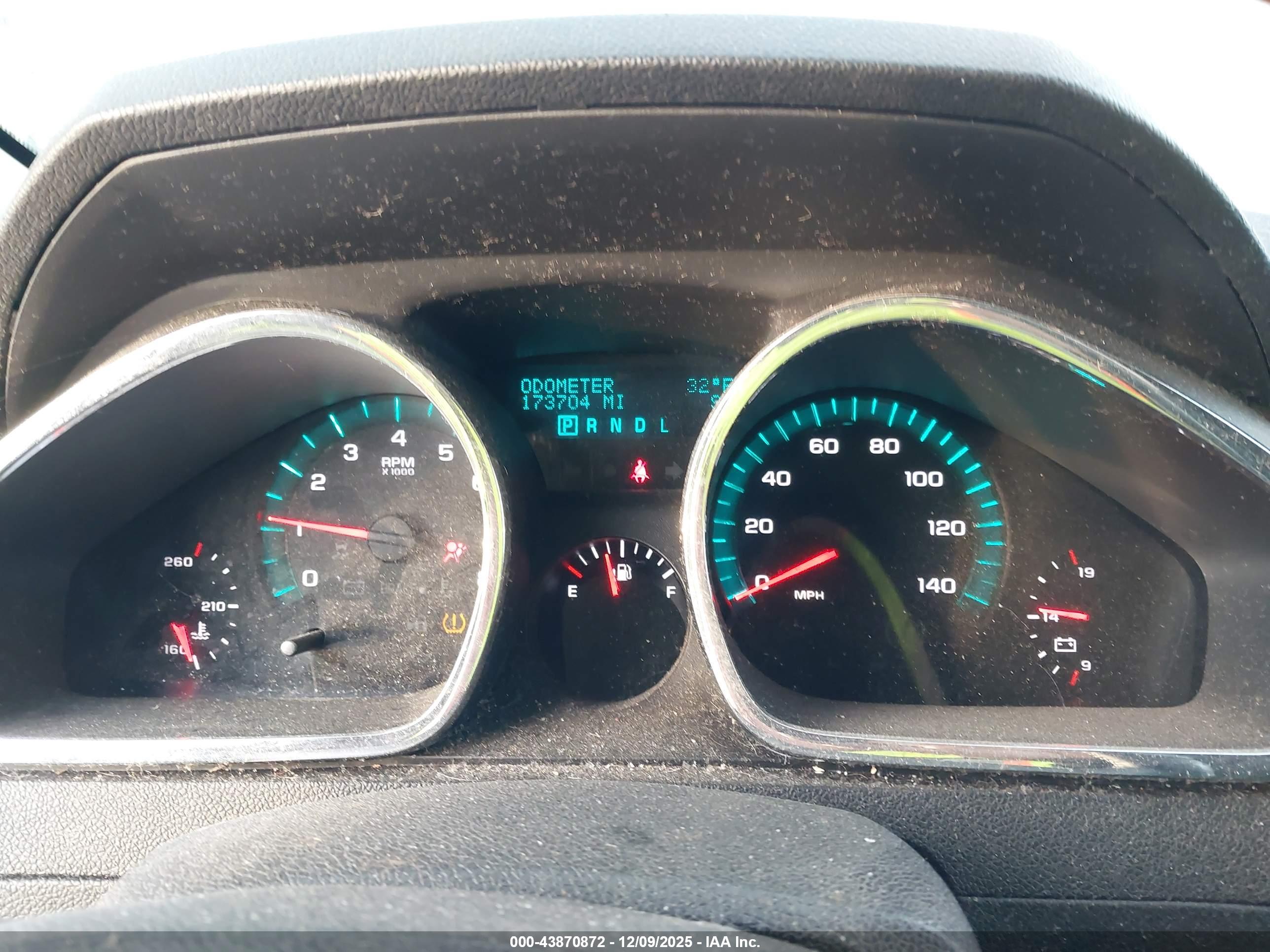 CHEVROLET TRAVERSE image 7