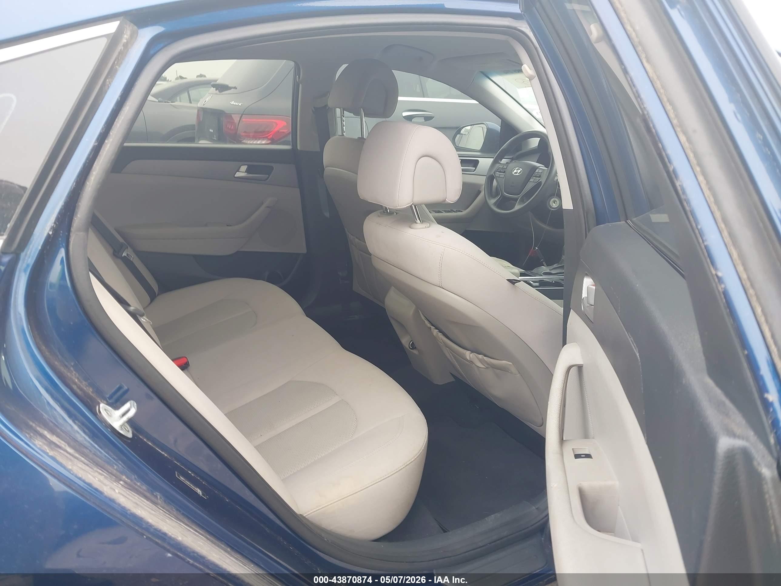 HYUNDAI SONATA image 8