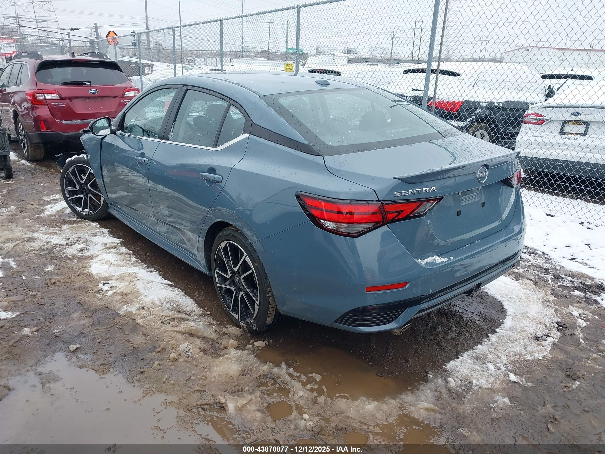 NISSAN SENTRA image 3