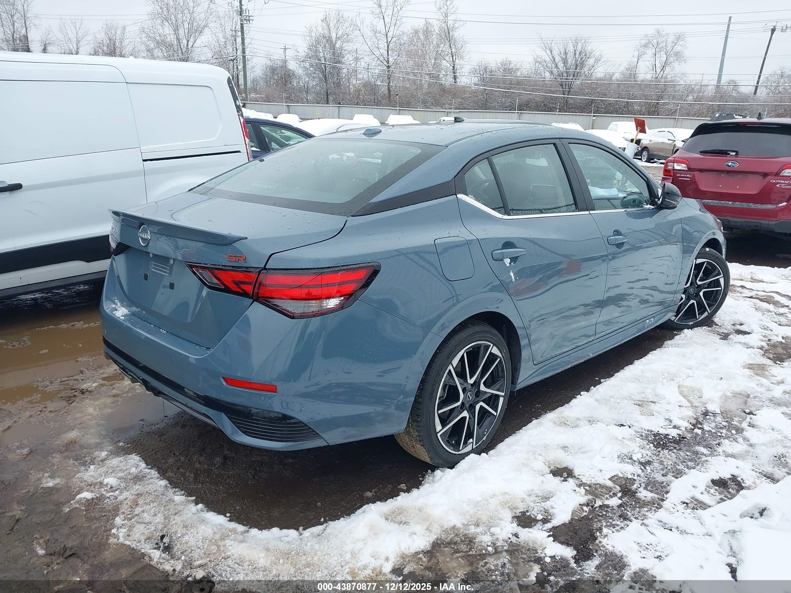NISSAN SENTRA image 4