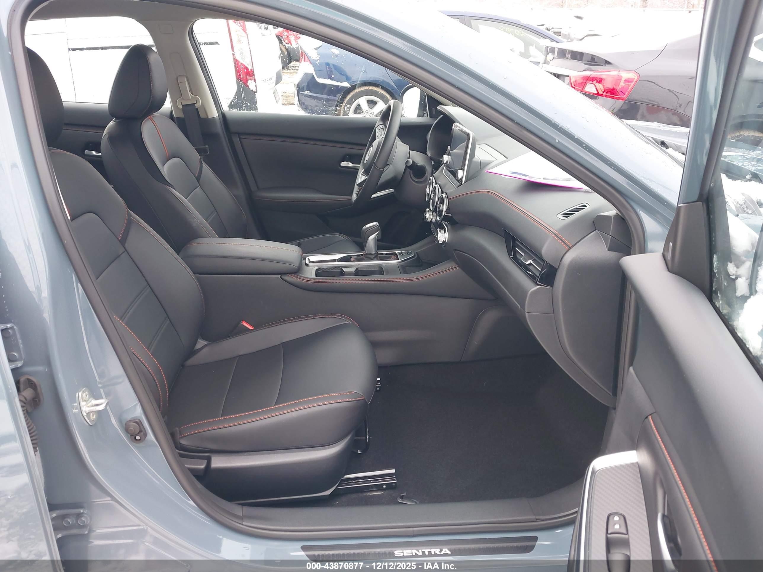 NISSAN SENTRA image 5