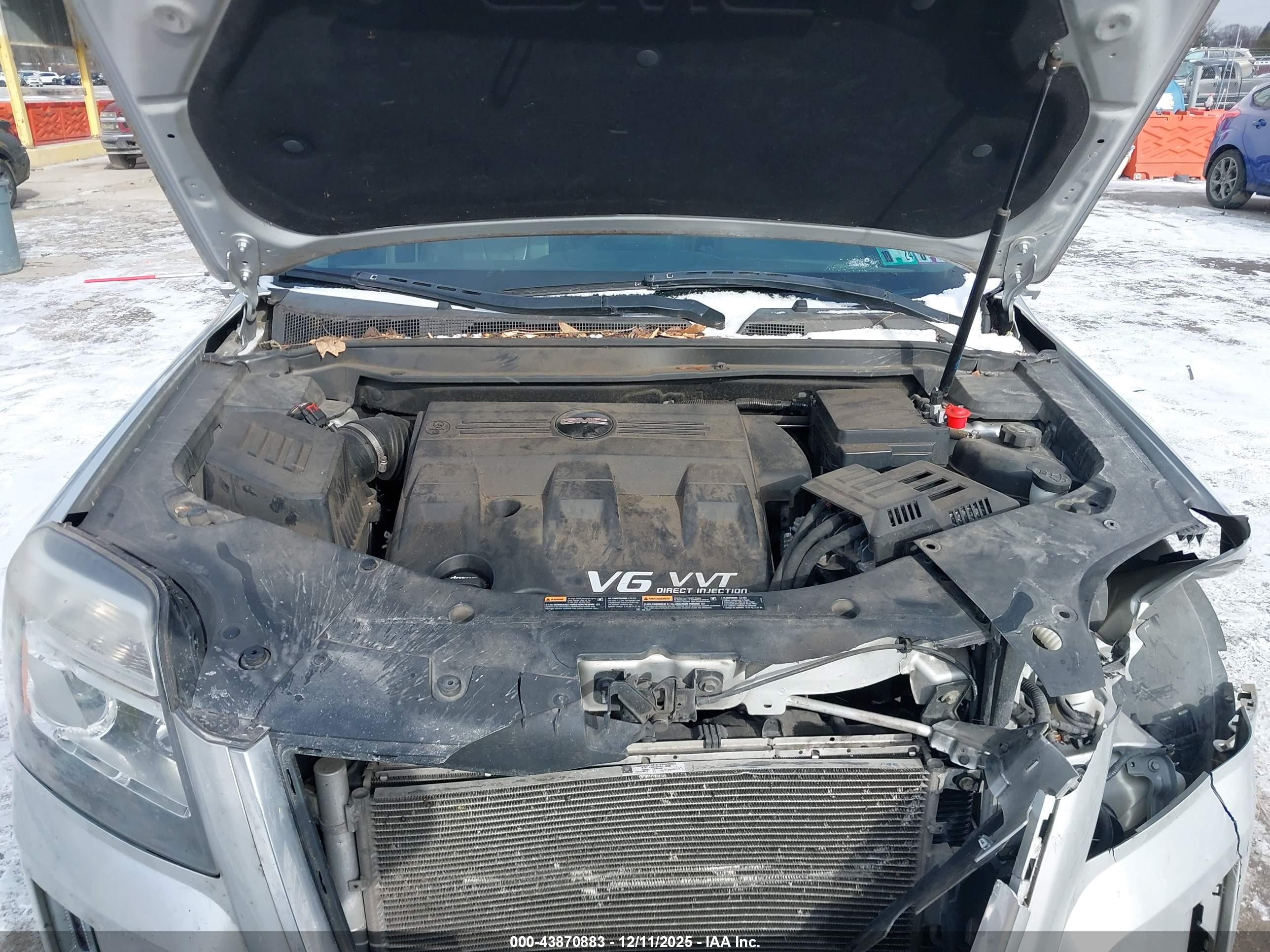 GMC TERRAIN image 10