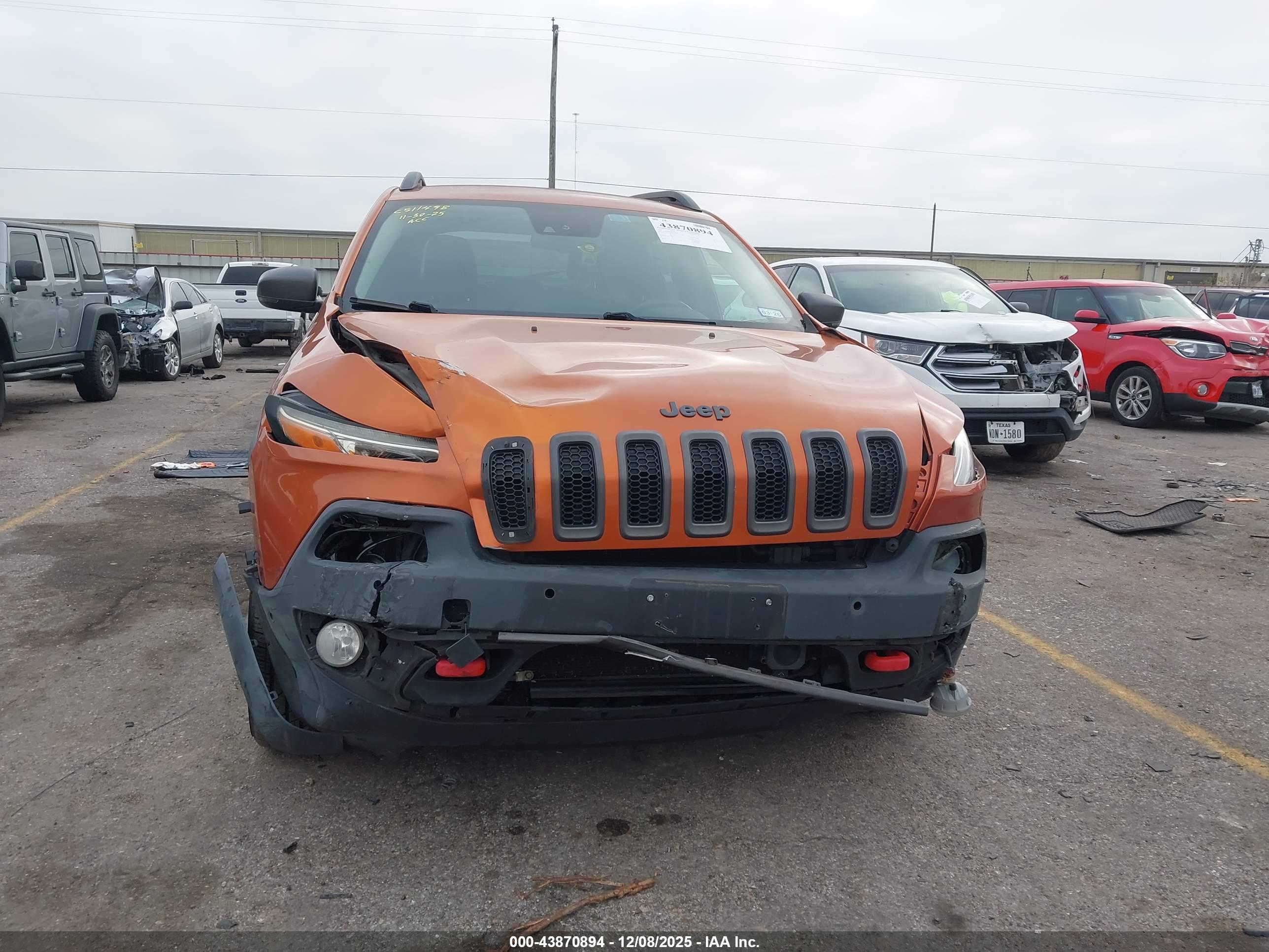 JEEP CHEROKEE image 6