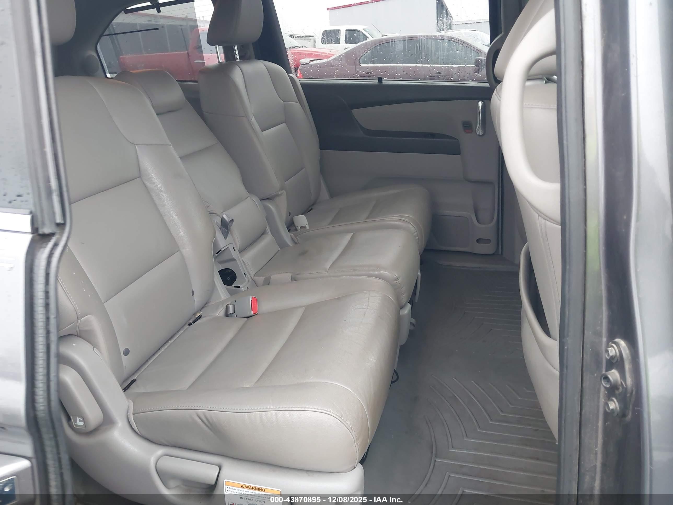 HONDA ODYSSEY image 8