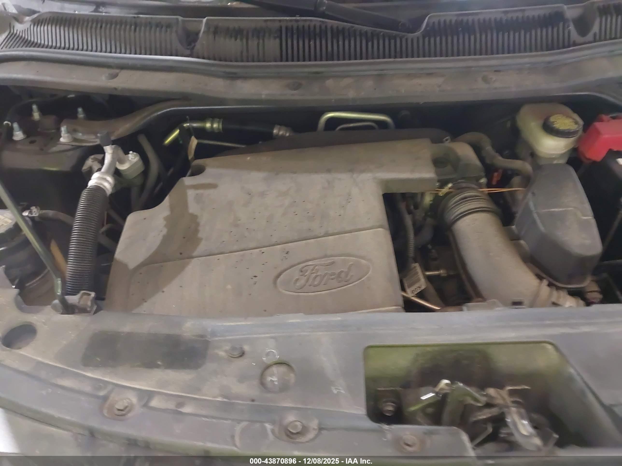 FORD EXPLORER image 10
