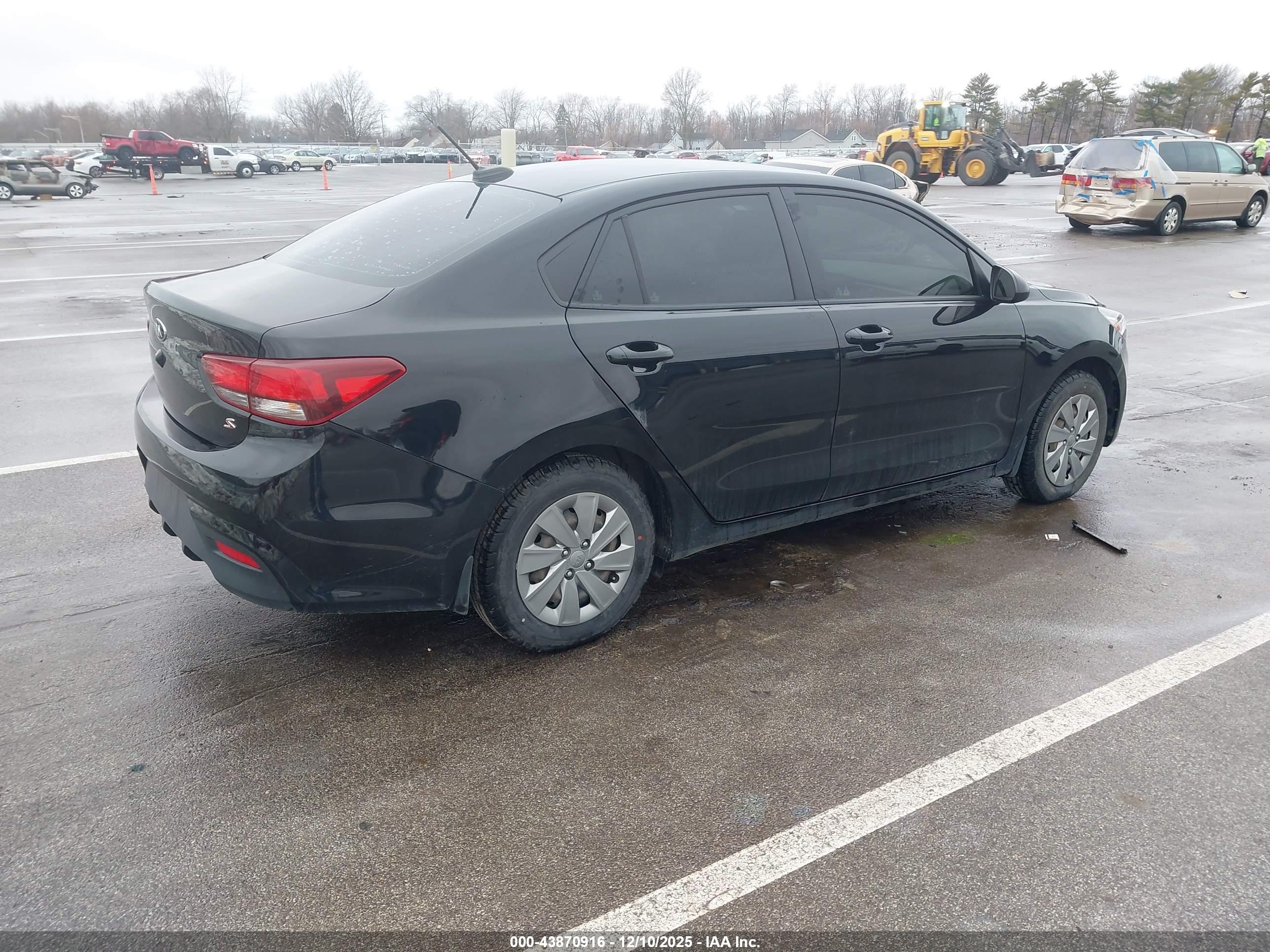 KIA RIO image 4