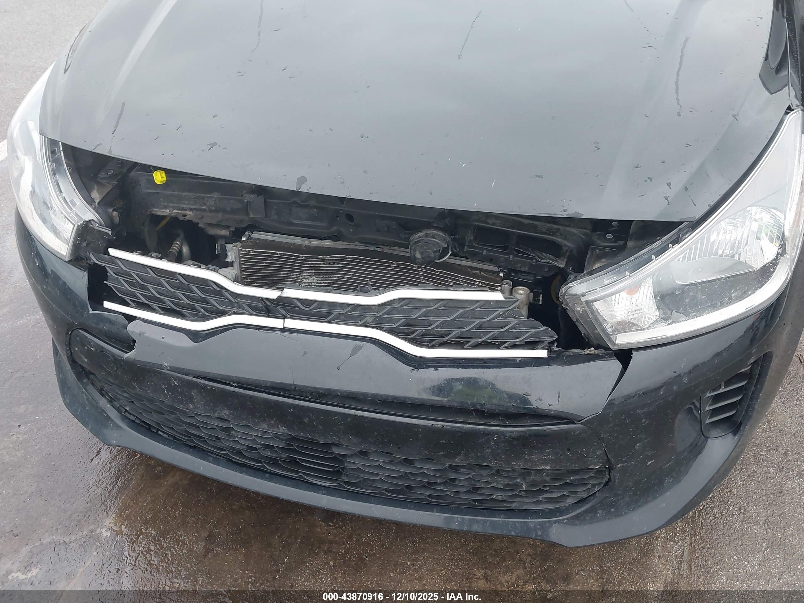 KIA RIO image 6