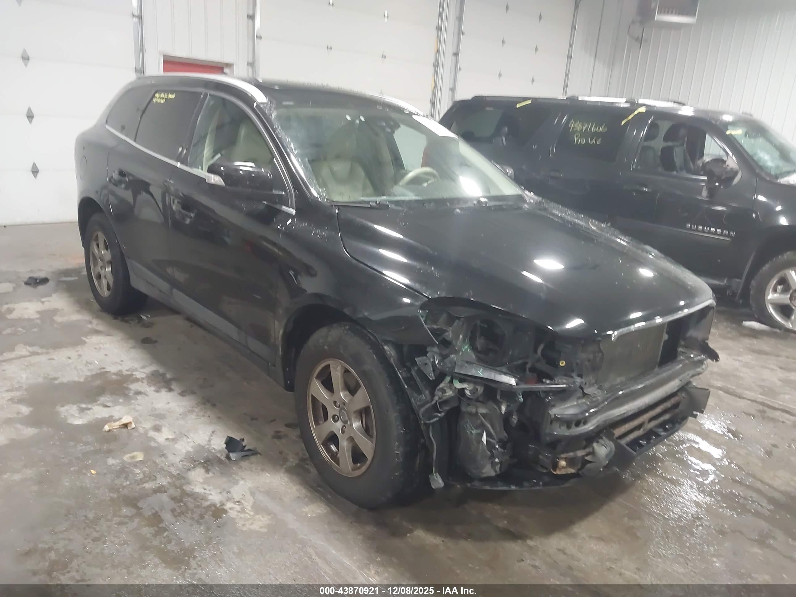VOLVO XC60 image 6