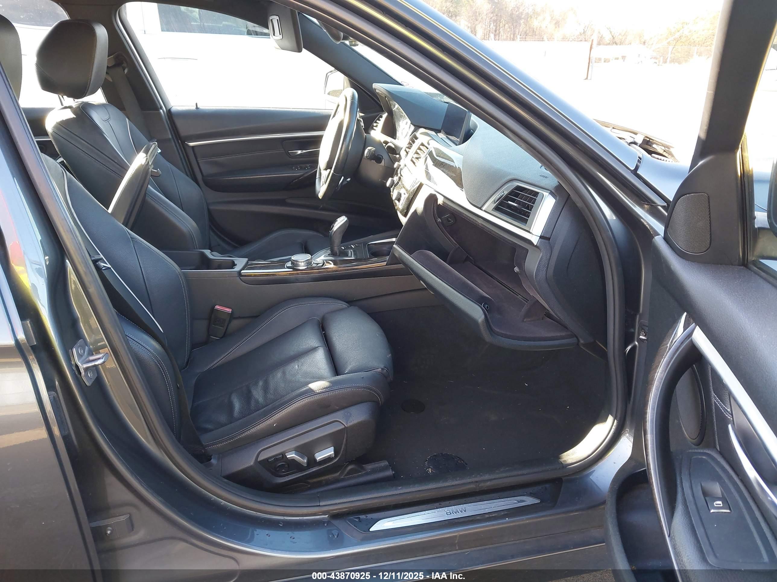 BMW 328I image 5