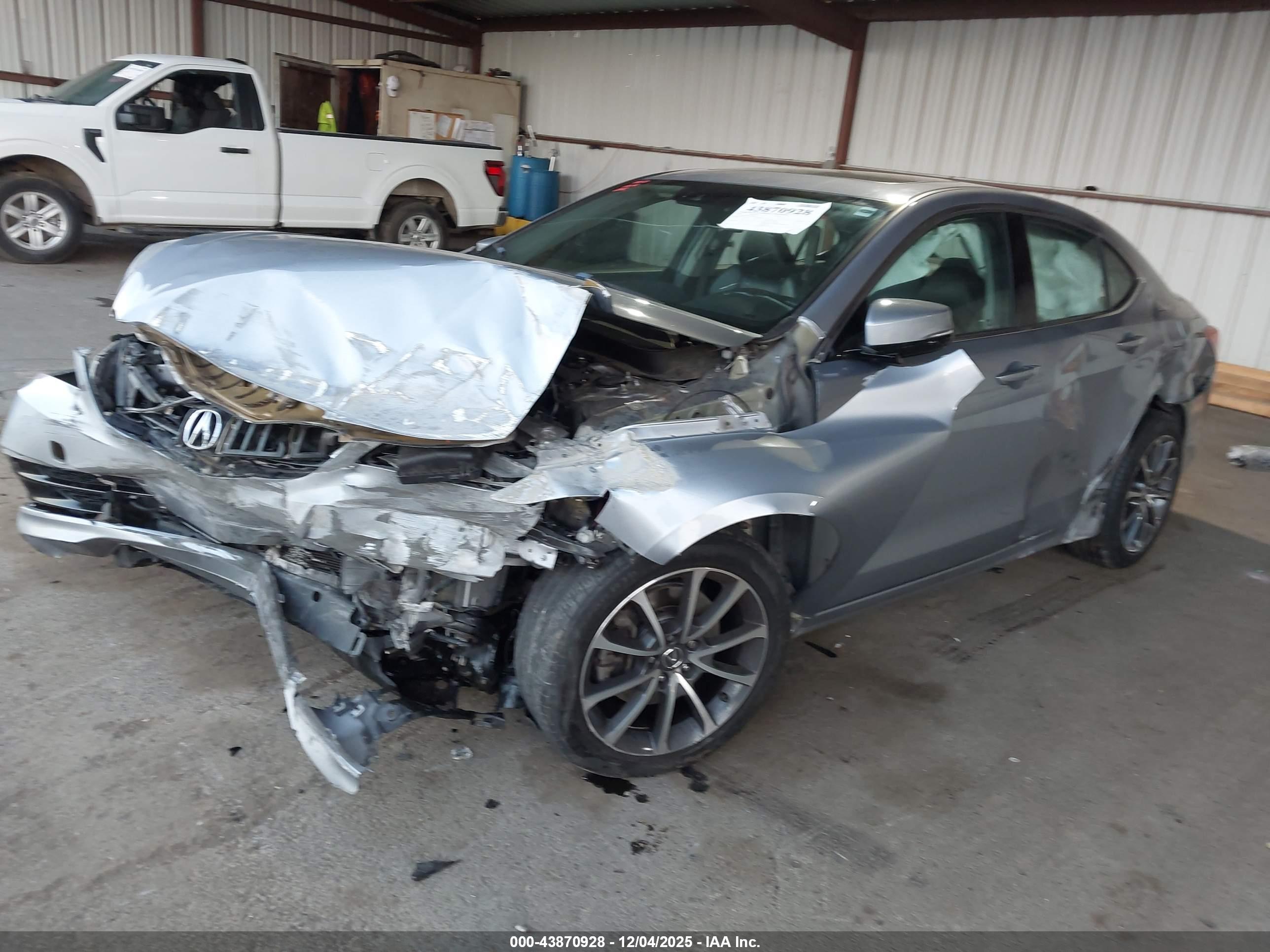 ACURA TLX image 2