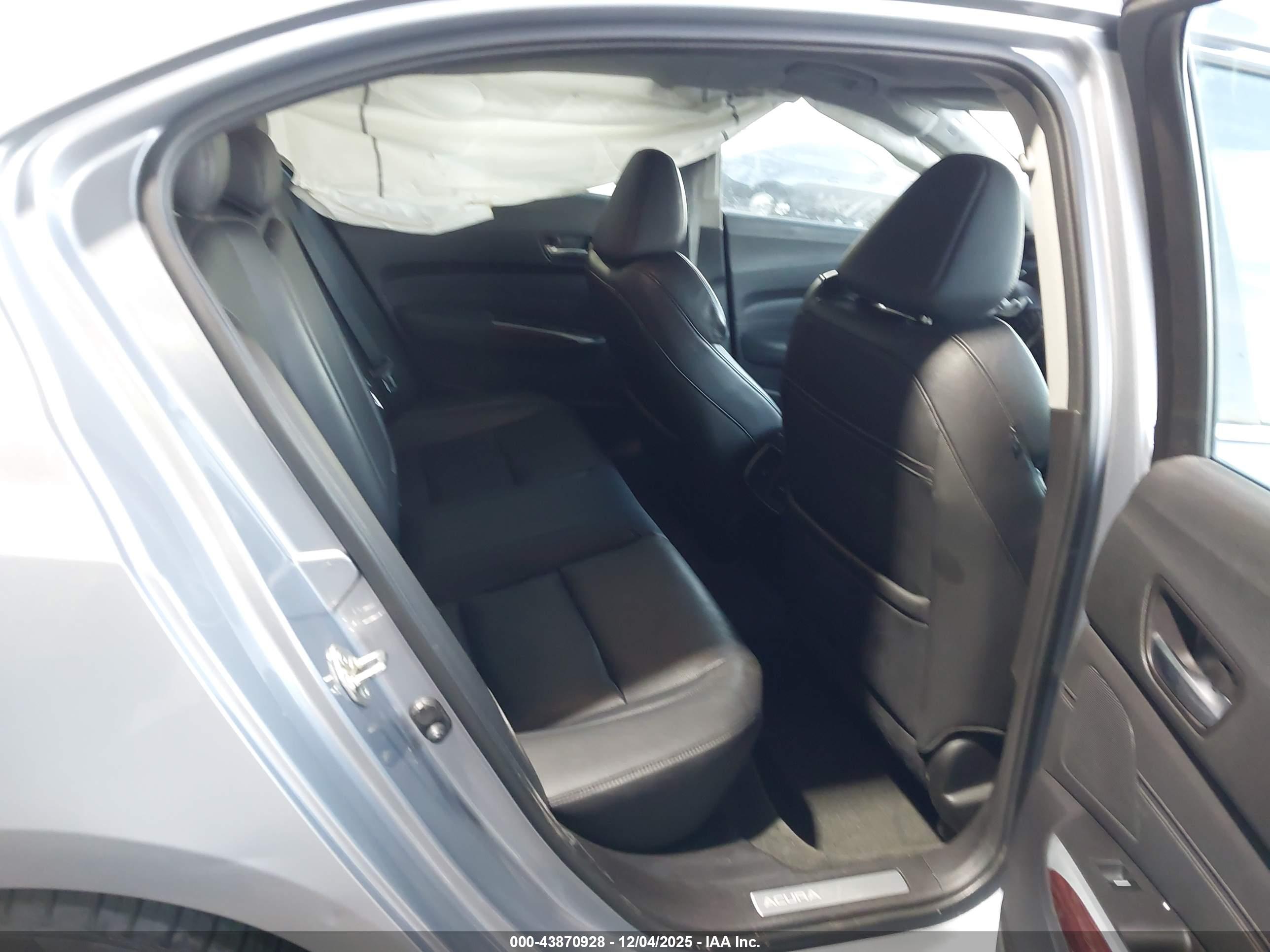 ACURA TLX image 8