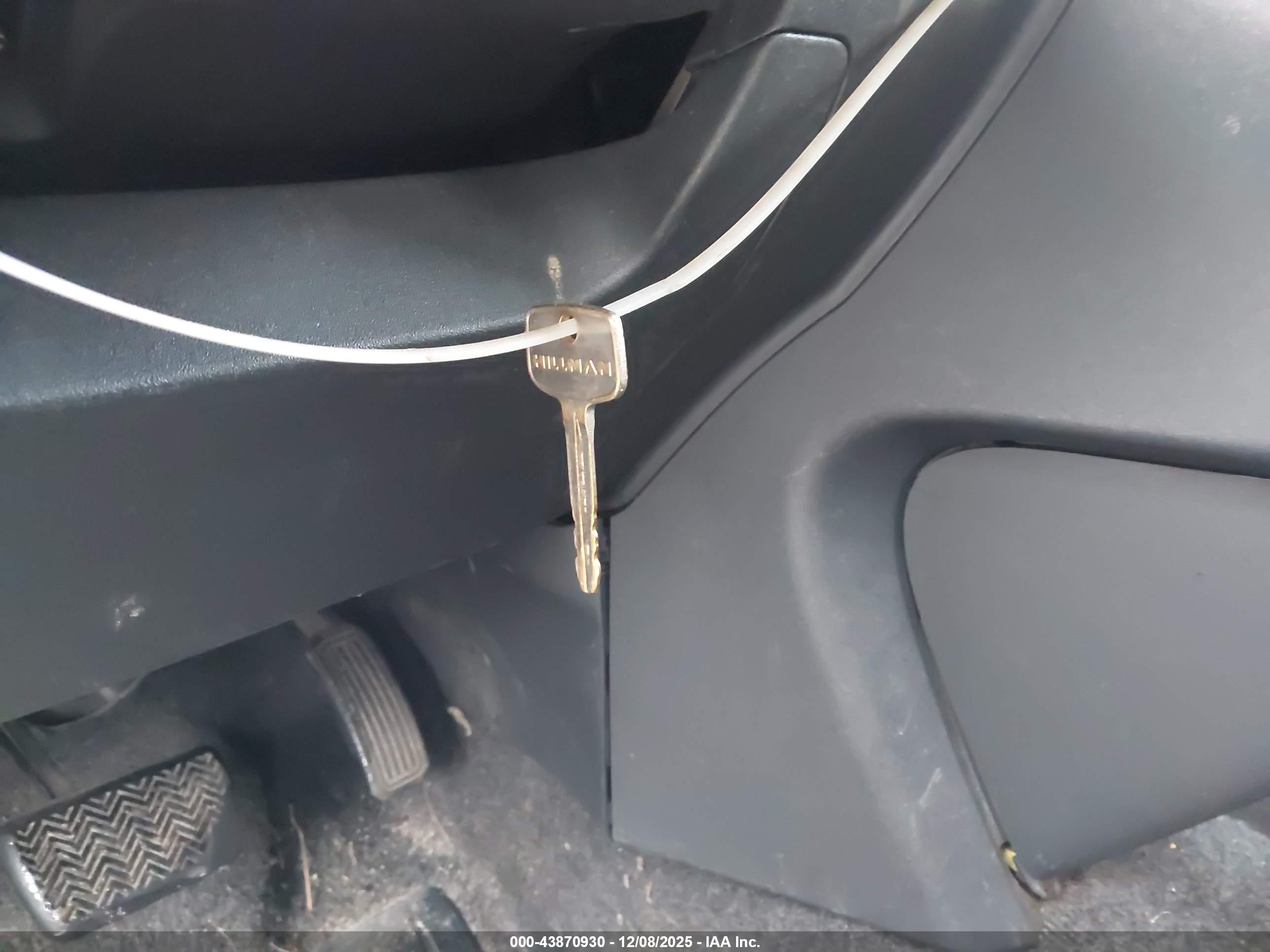 SCION XB image 11