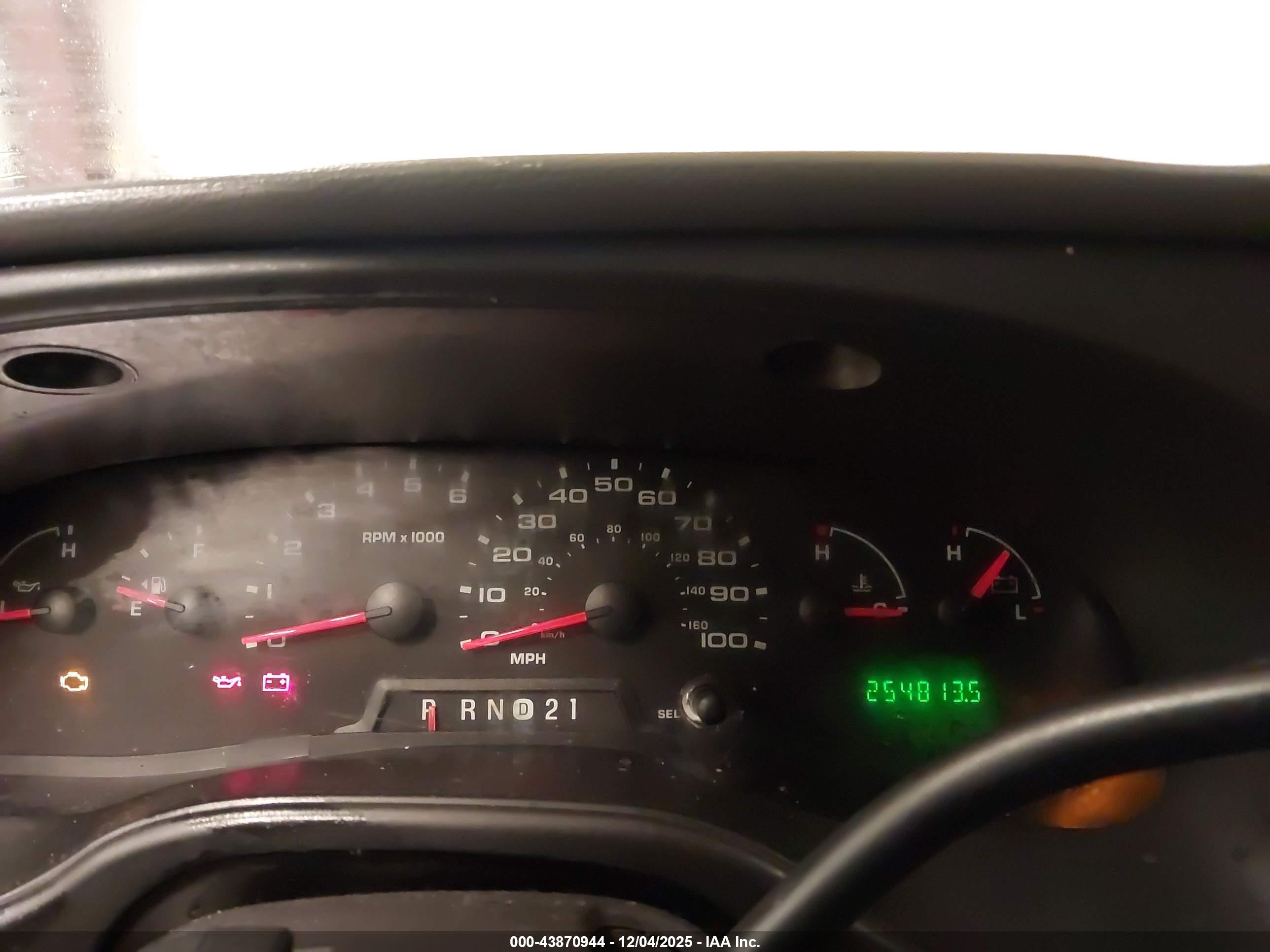 FORD E-250 image 7