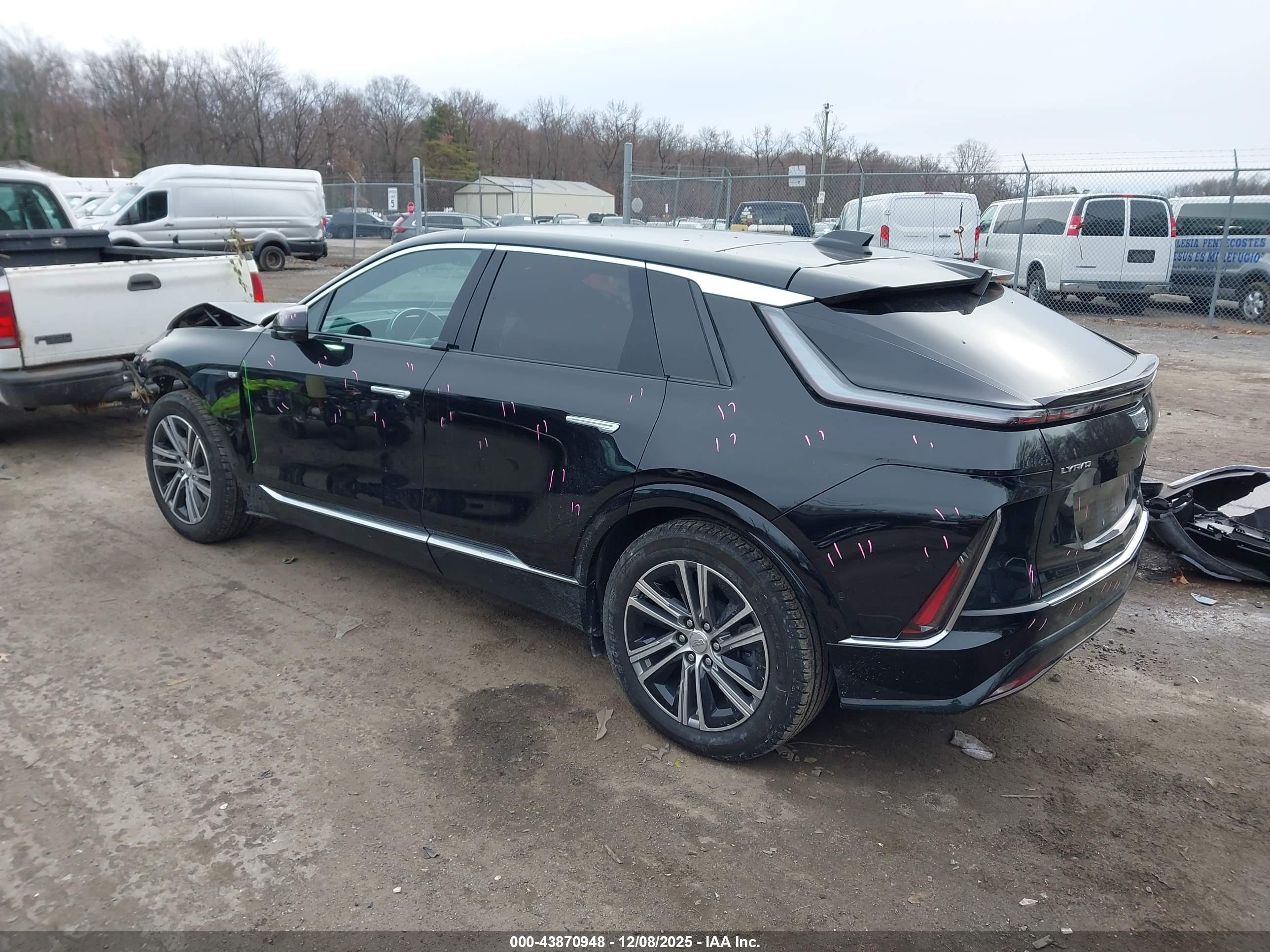 CADILLAC LYRIQ image 3