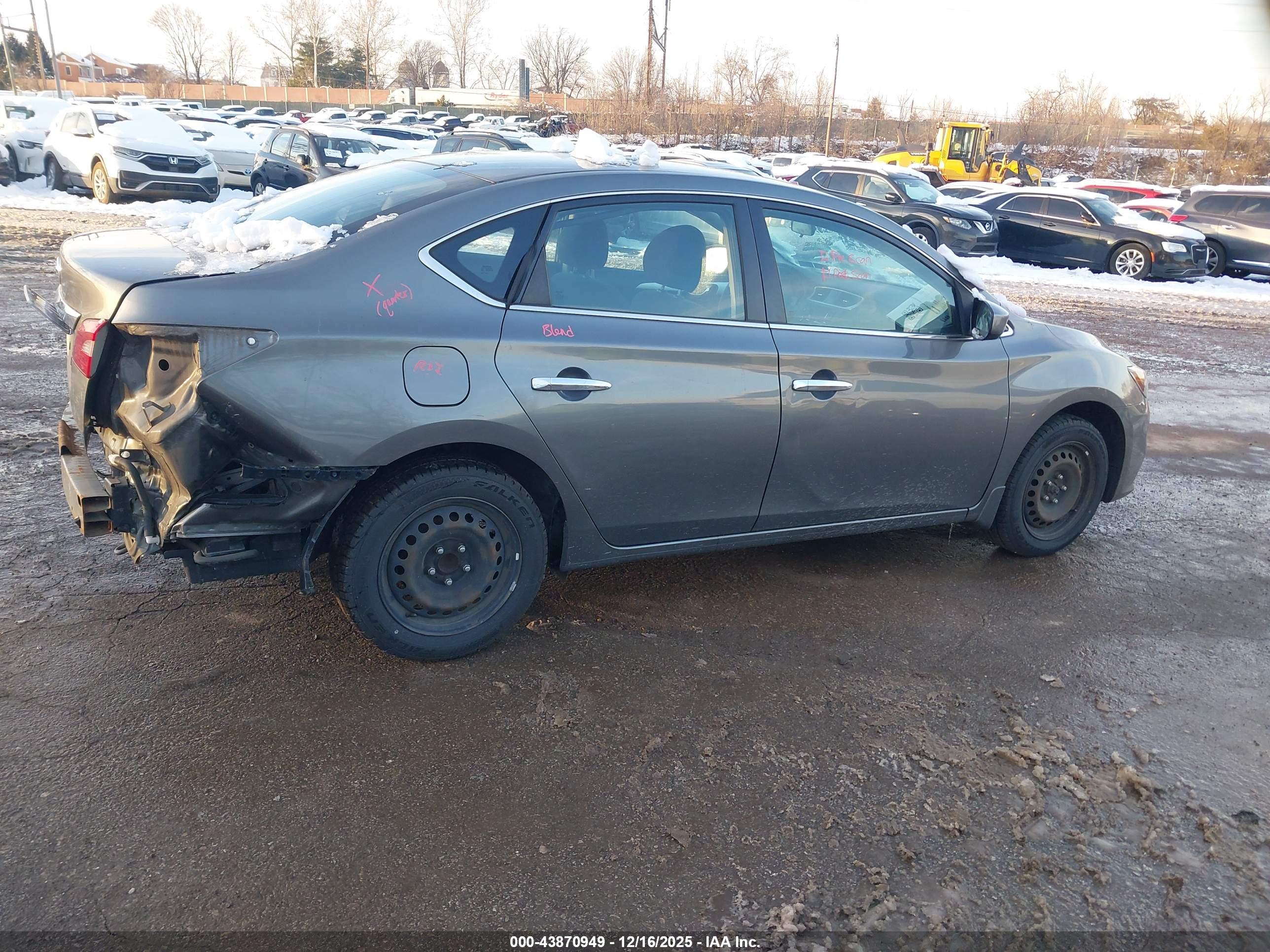 NISSAN SENTRA image 4