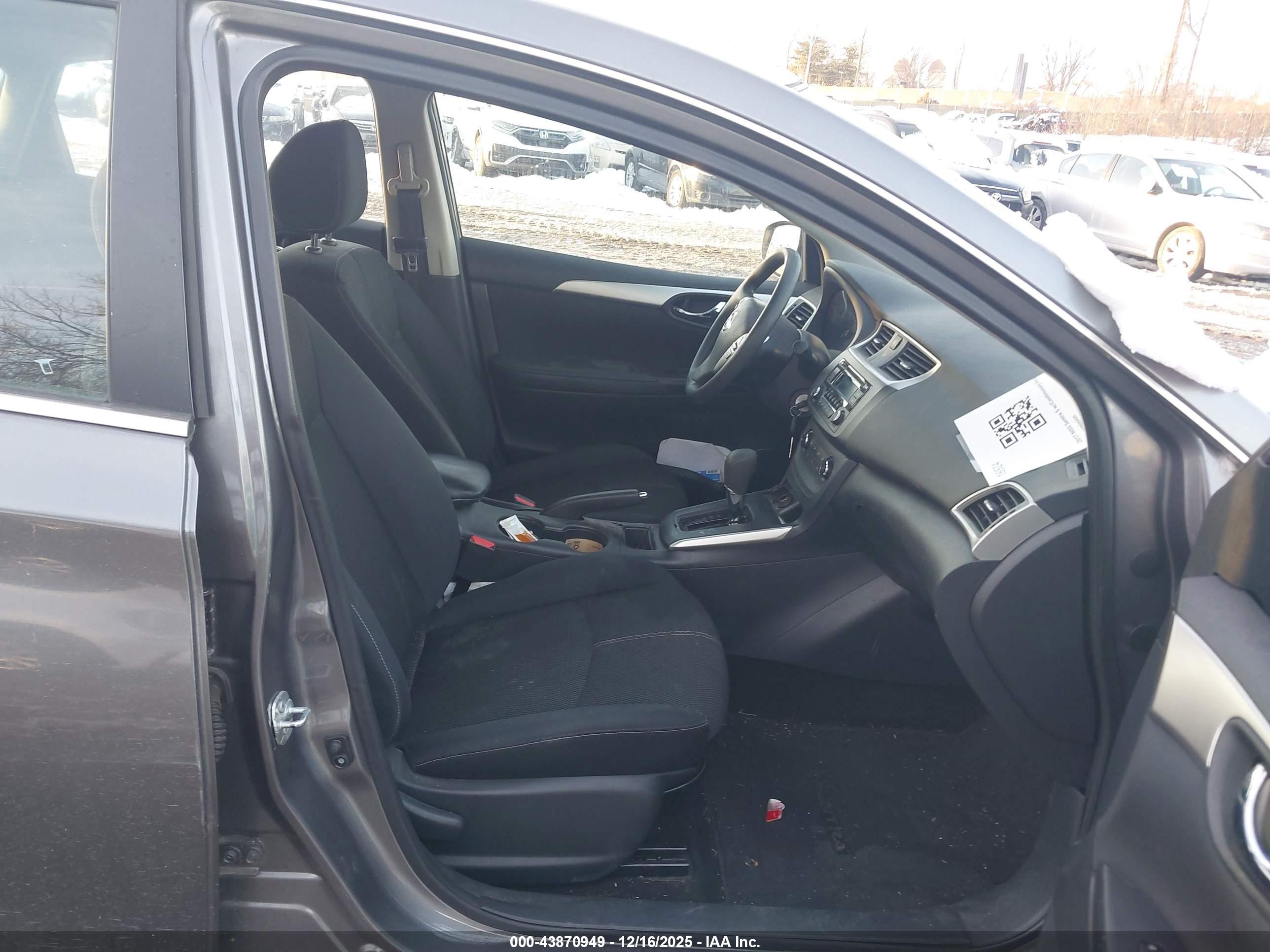 NISSAN SENTRA image 5