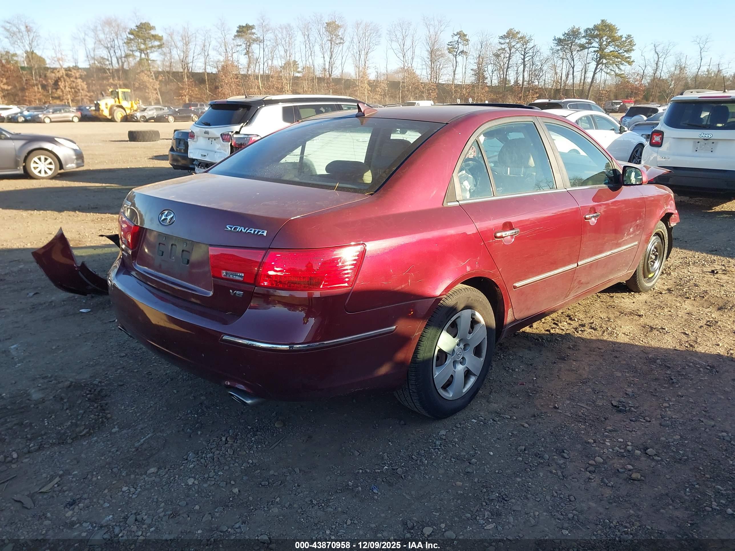 HYUNDAI SONATA image 4