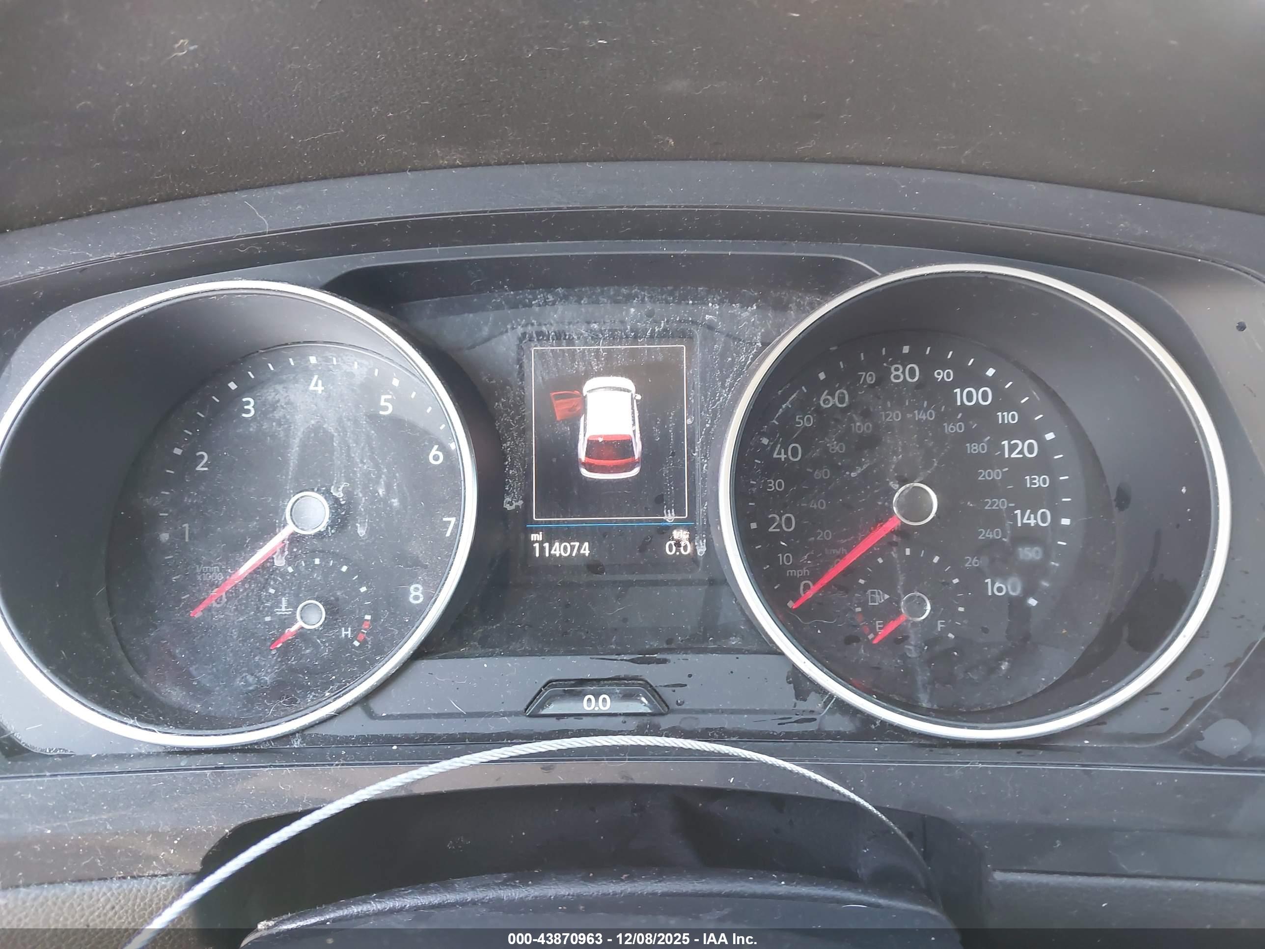 VOLKSWAGEN TIGUAN image 7