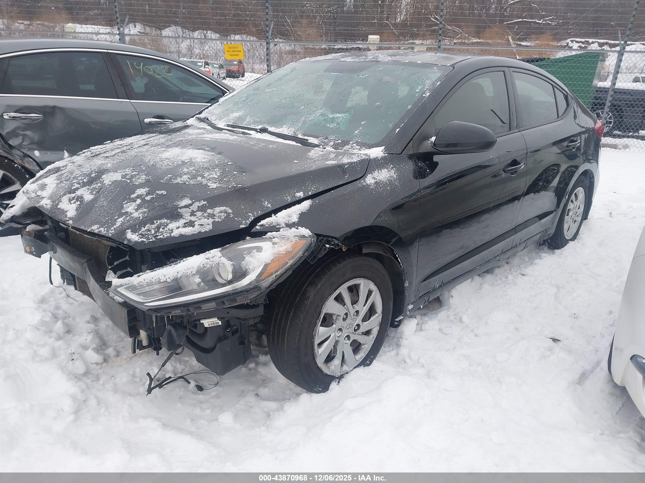 HYUNDAI ELANTRA image 2