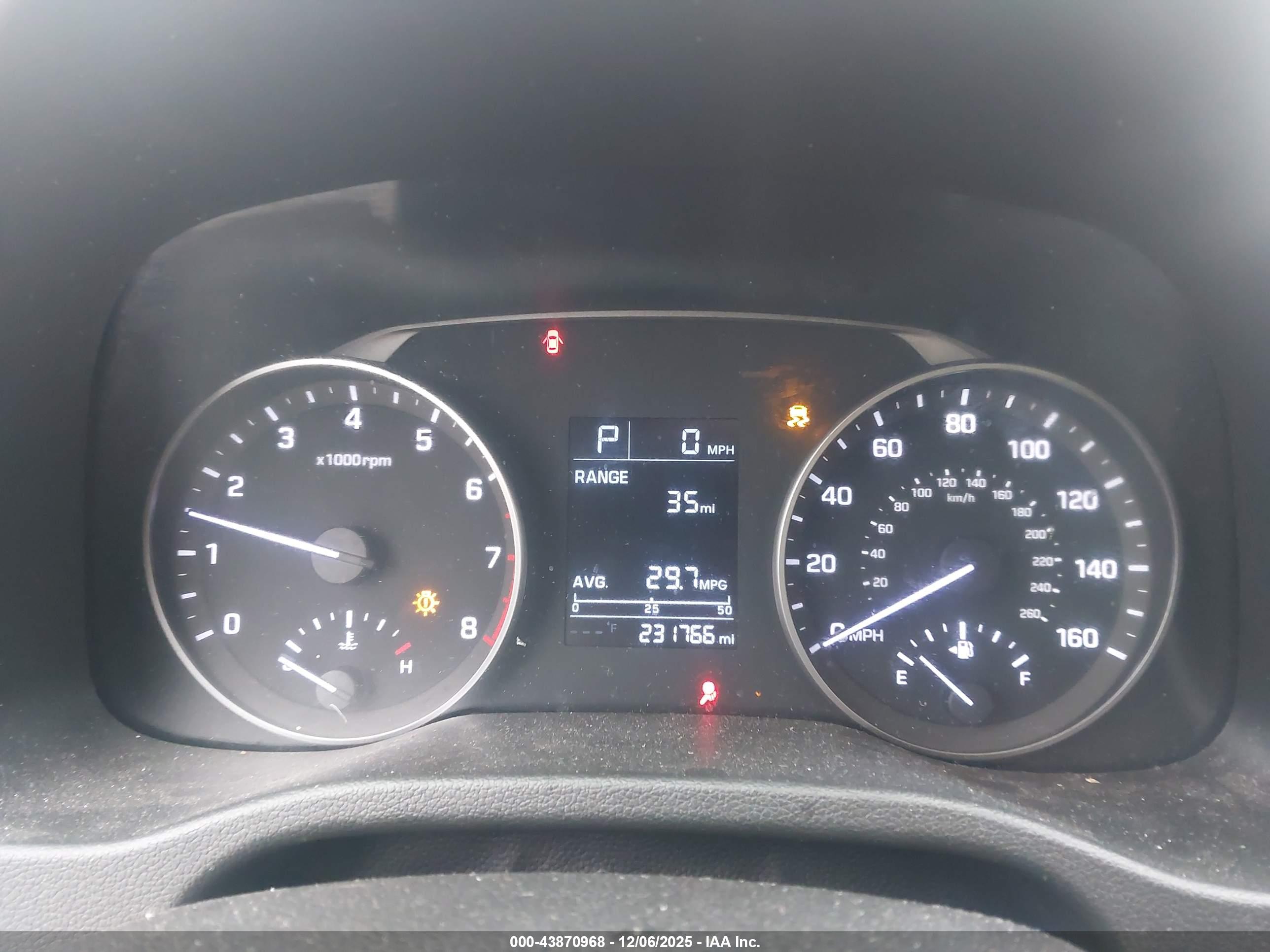 HYUNDAI ELANTRA image 7