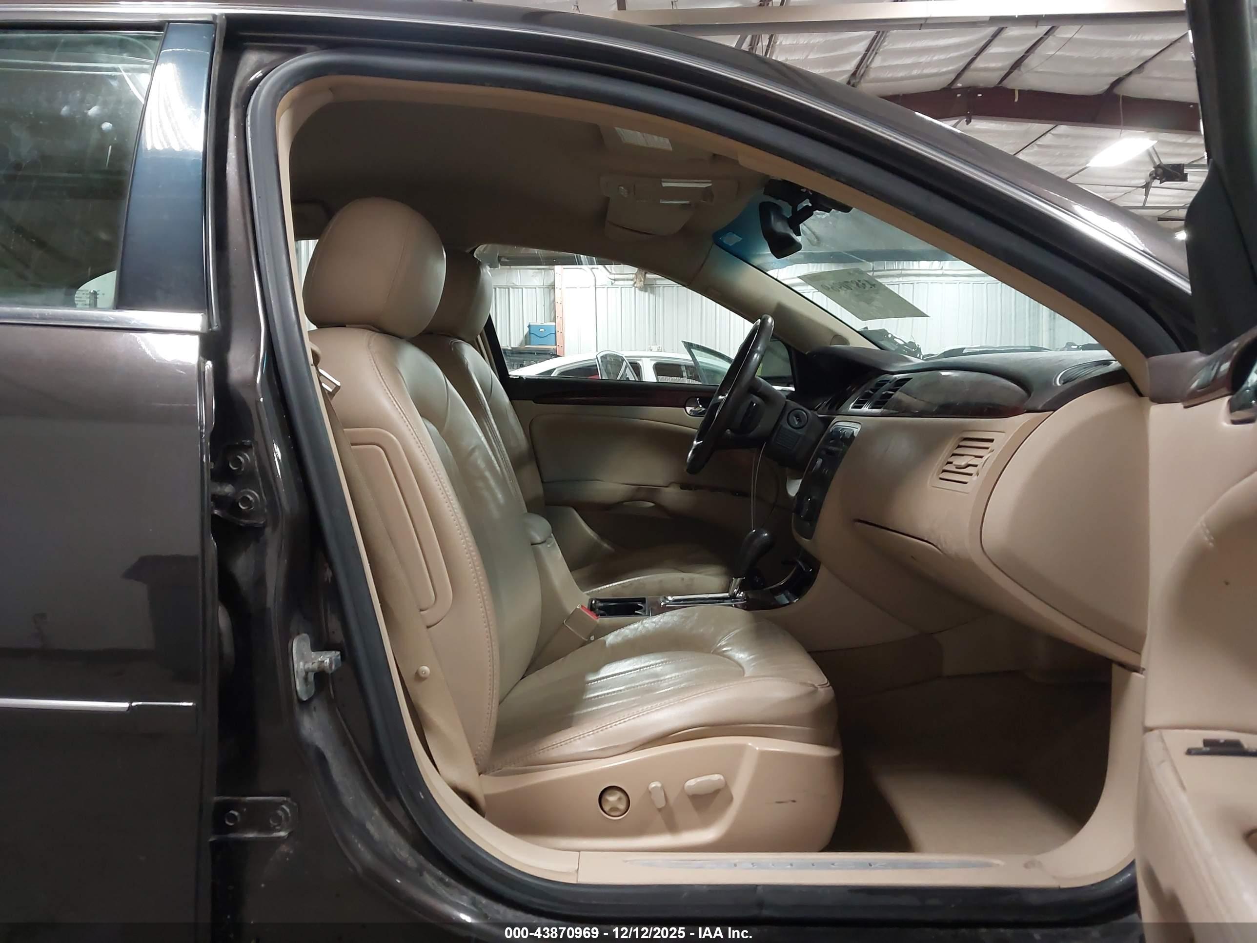 BUICK LUCERNE image 5