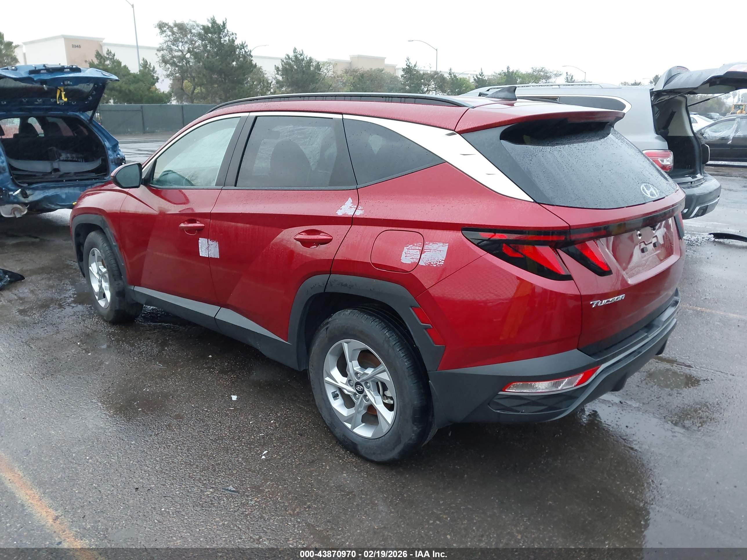 HYUNDAI TUCSON image 3
