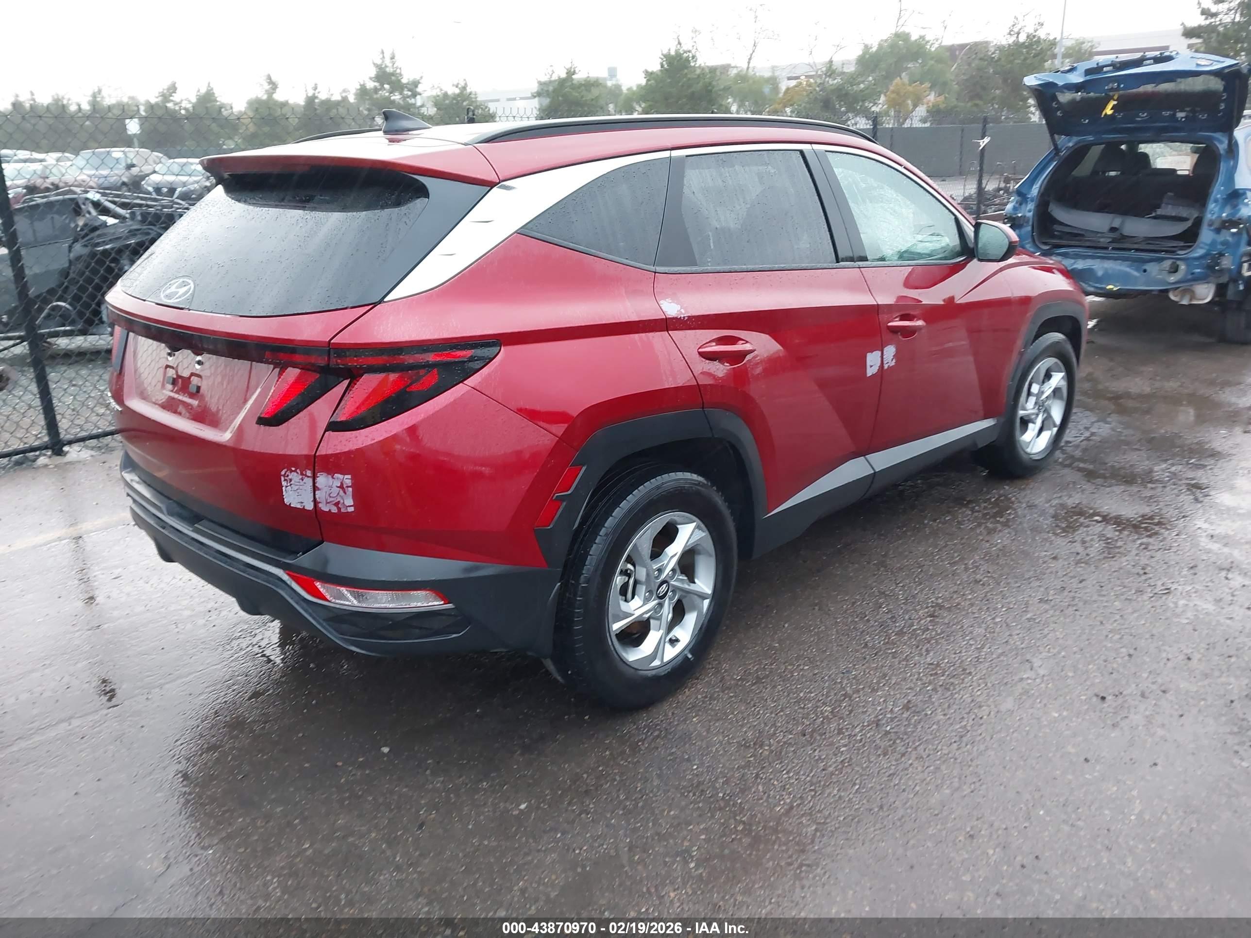 HYUNDAI TUCSON image 4