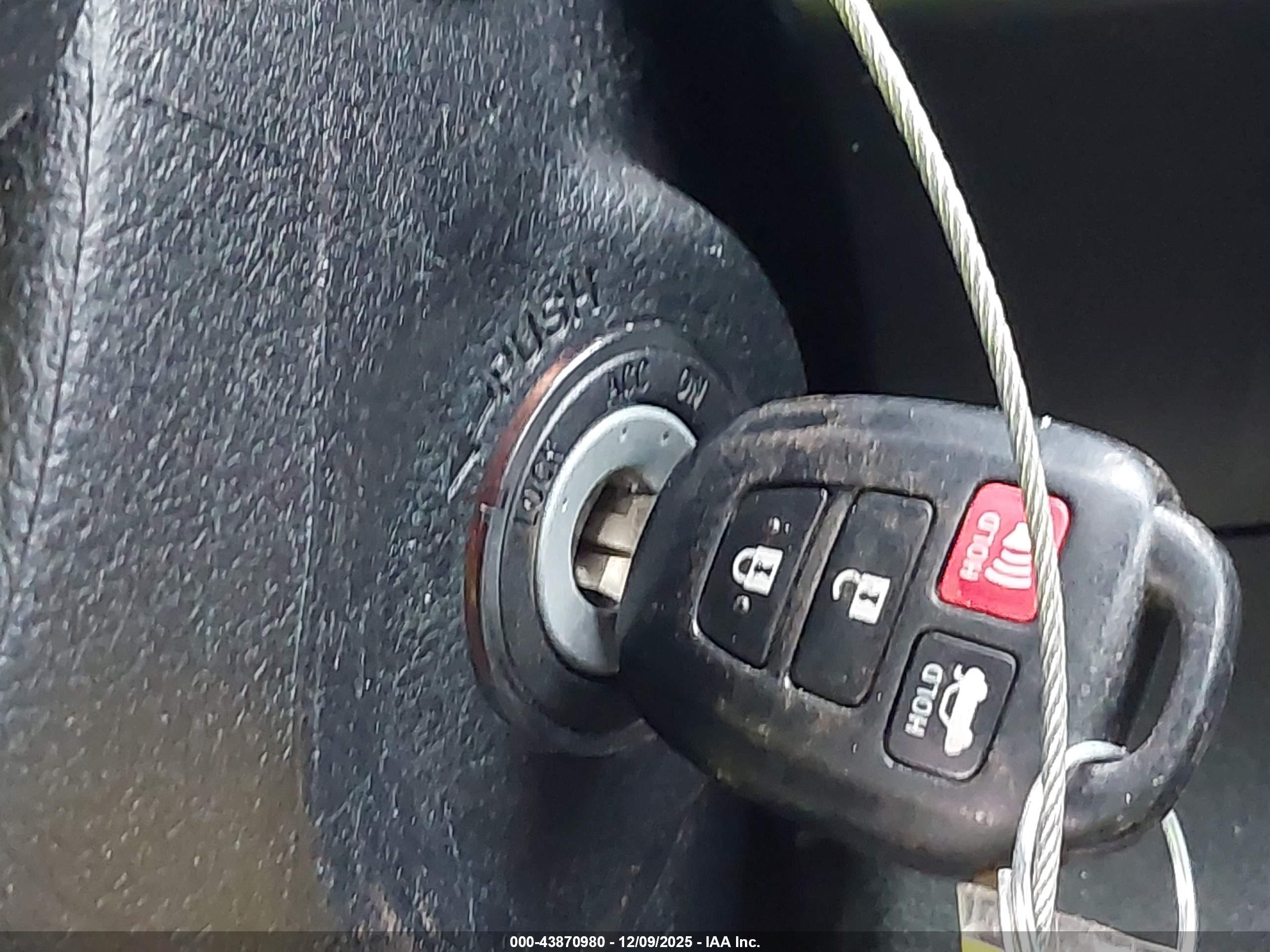 TOYOTA CAMRY image 11