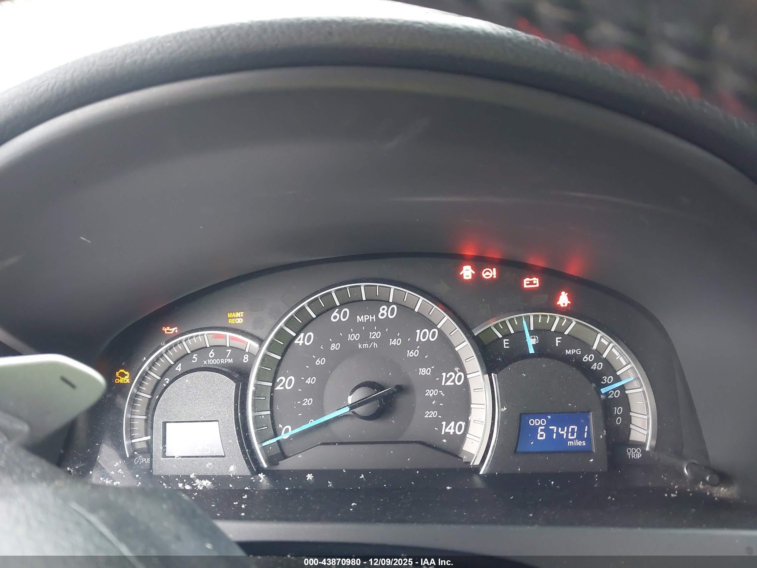 TOYOTA CAMRY image 7