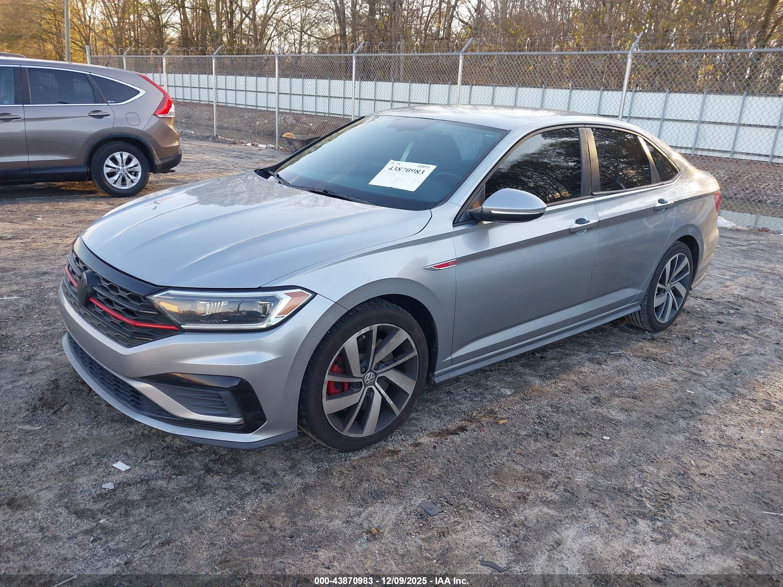 VOLKSWAGEN JETTA image 2