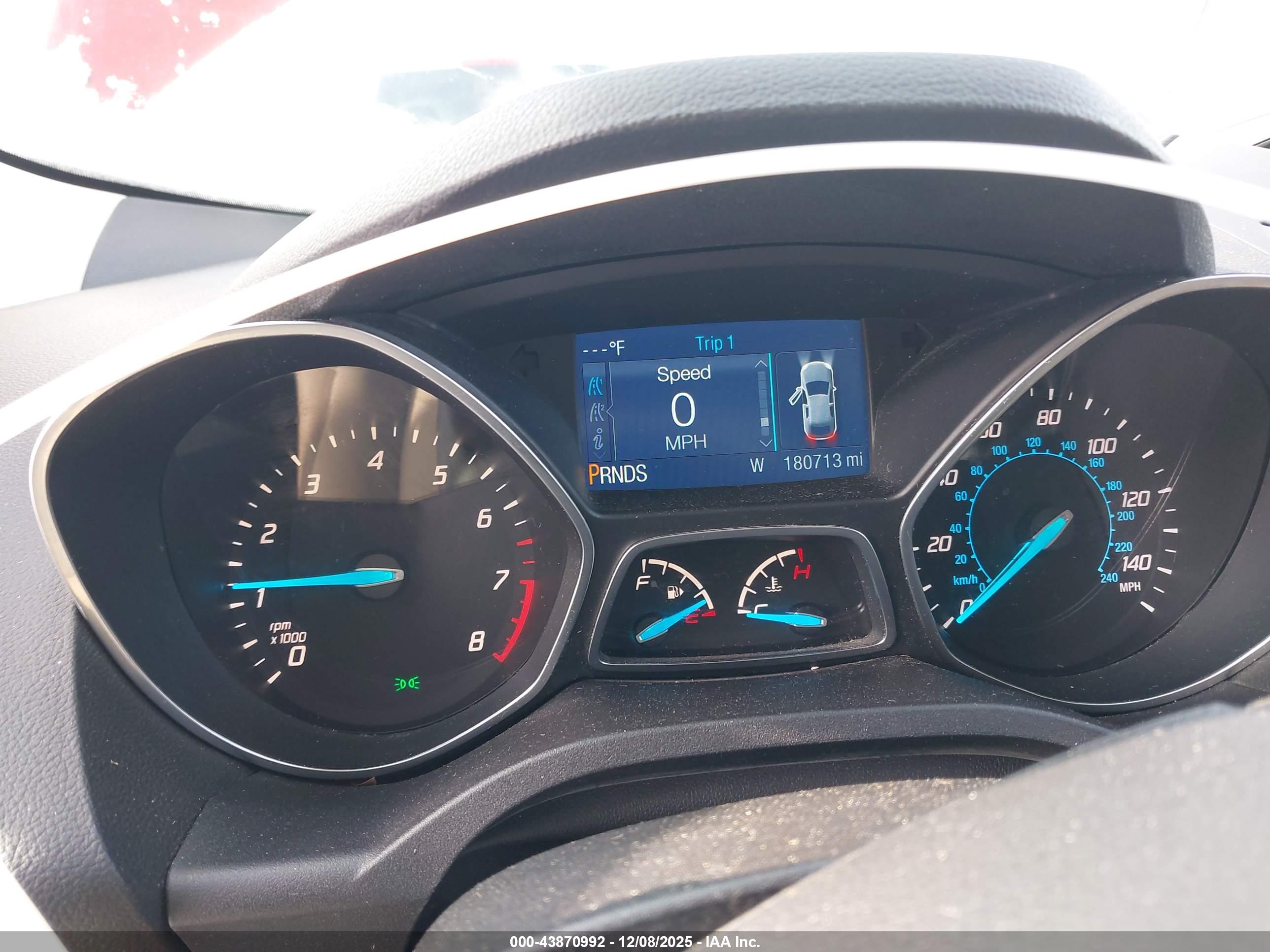 FORD ESCAPE image 7